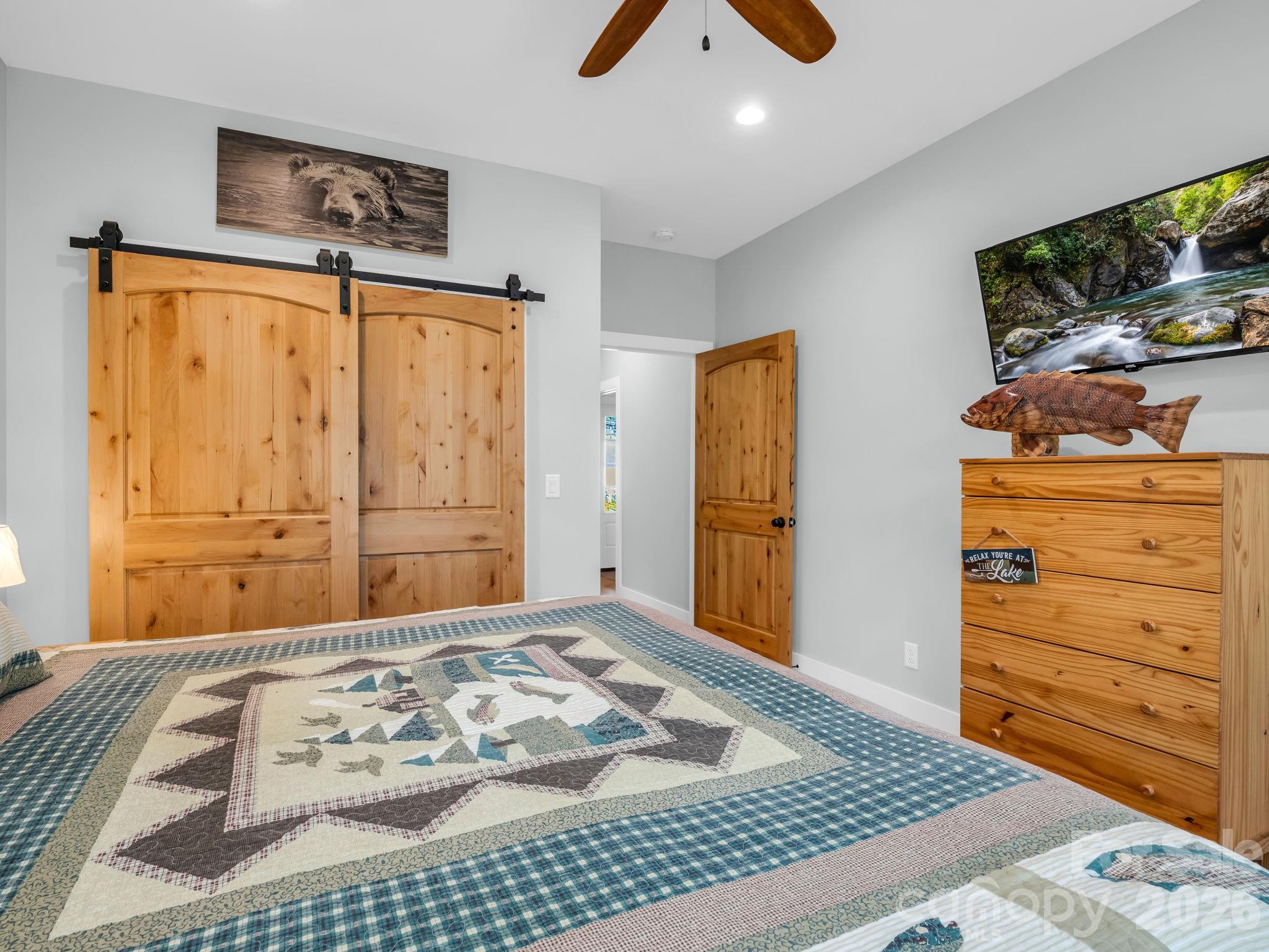 617 South Cove Road — Mill Spring