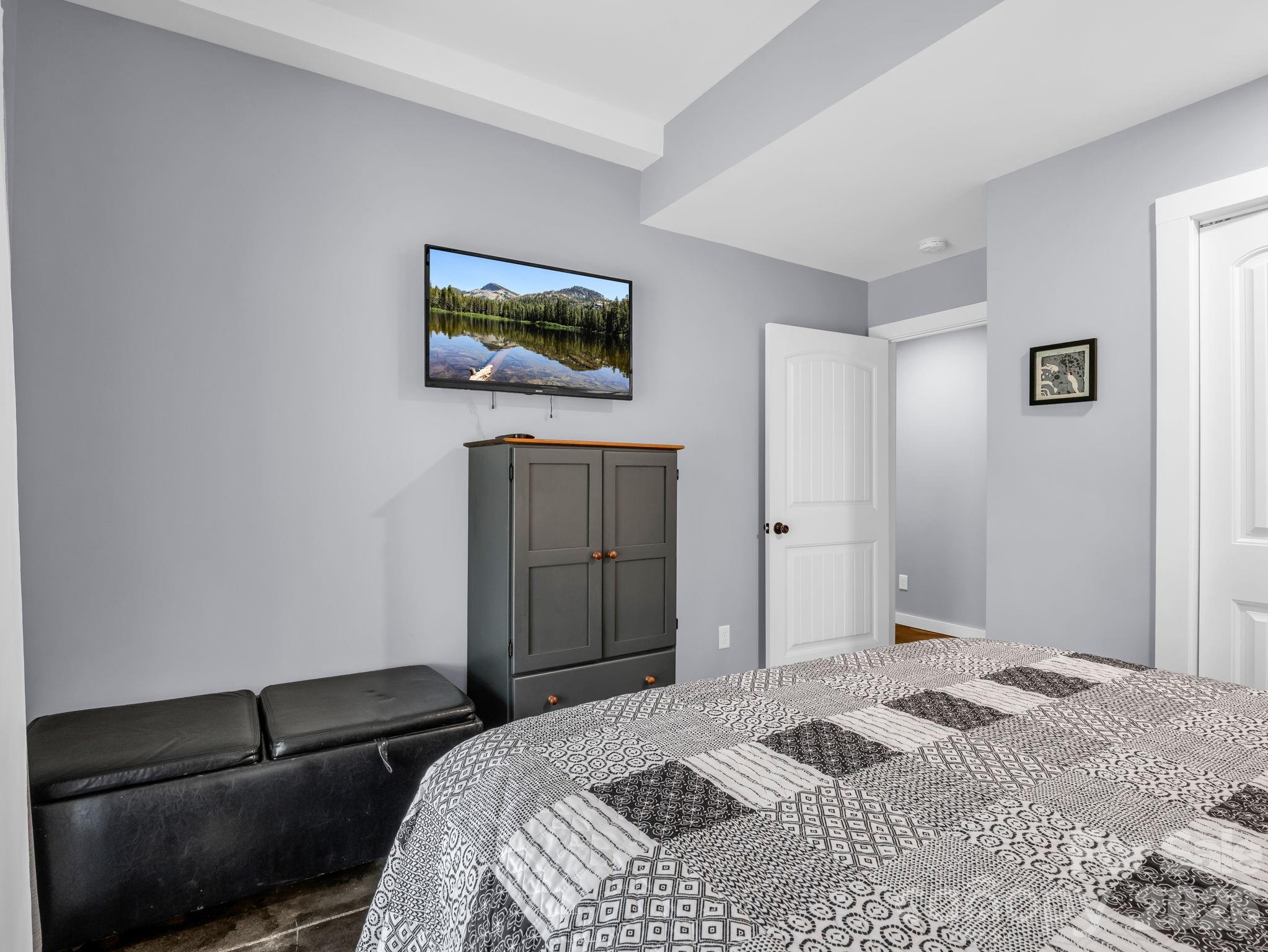 617 South Cove Road — Mill Spring
