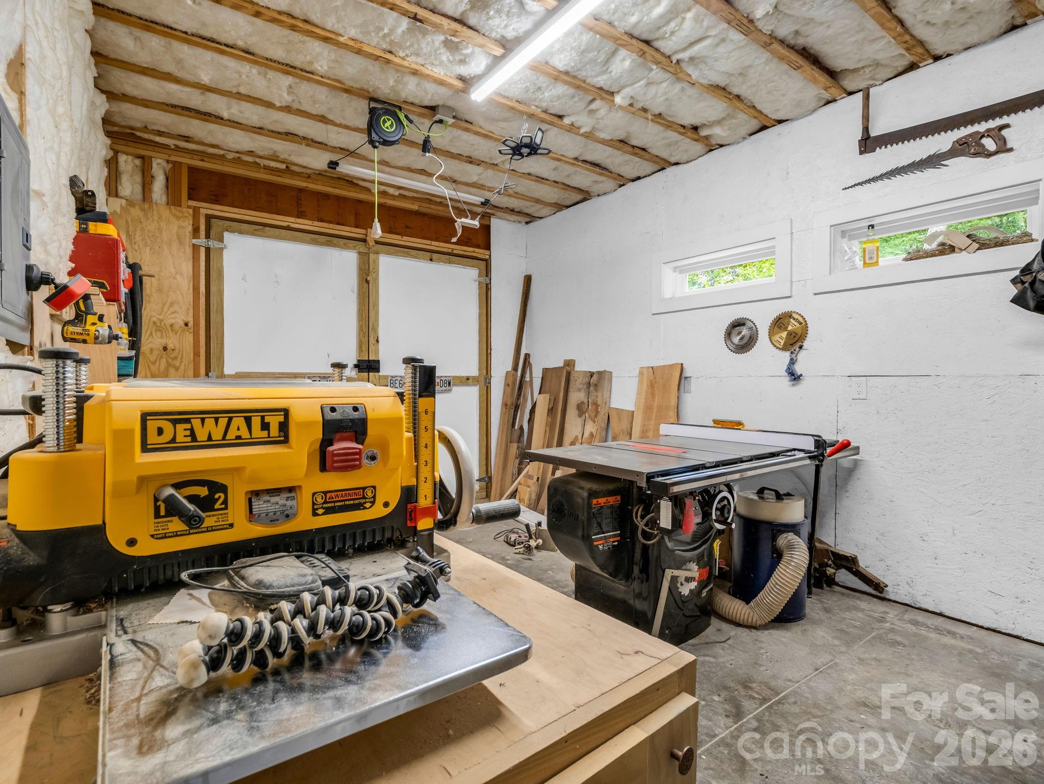 617 South Cove Road — Mill Spring