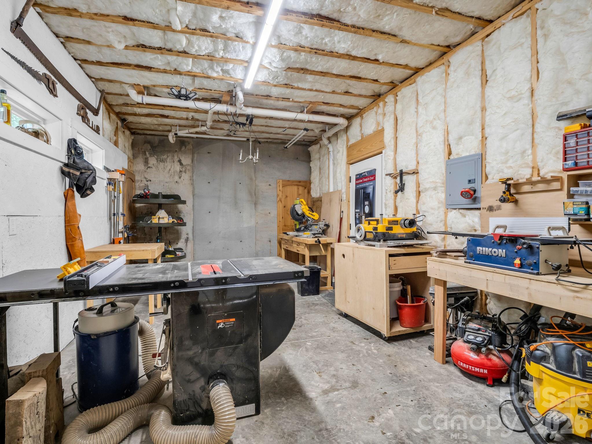 617 South Cove Road — Mill Spring