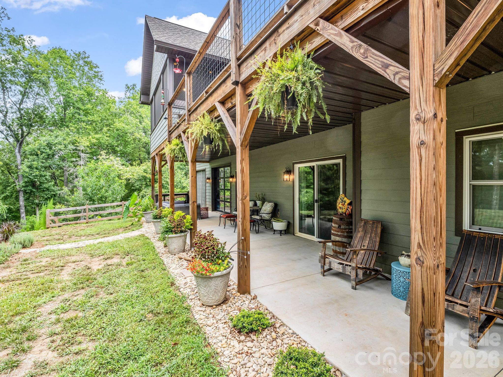 617 South Cove Road — Mill Spring