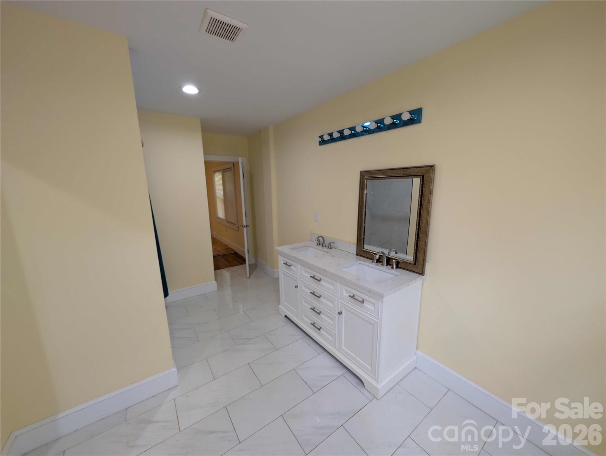 542 Stegall Street — Charlotte
