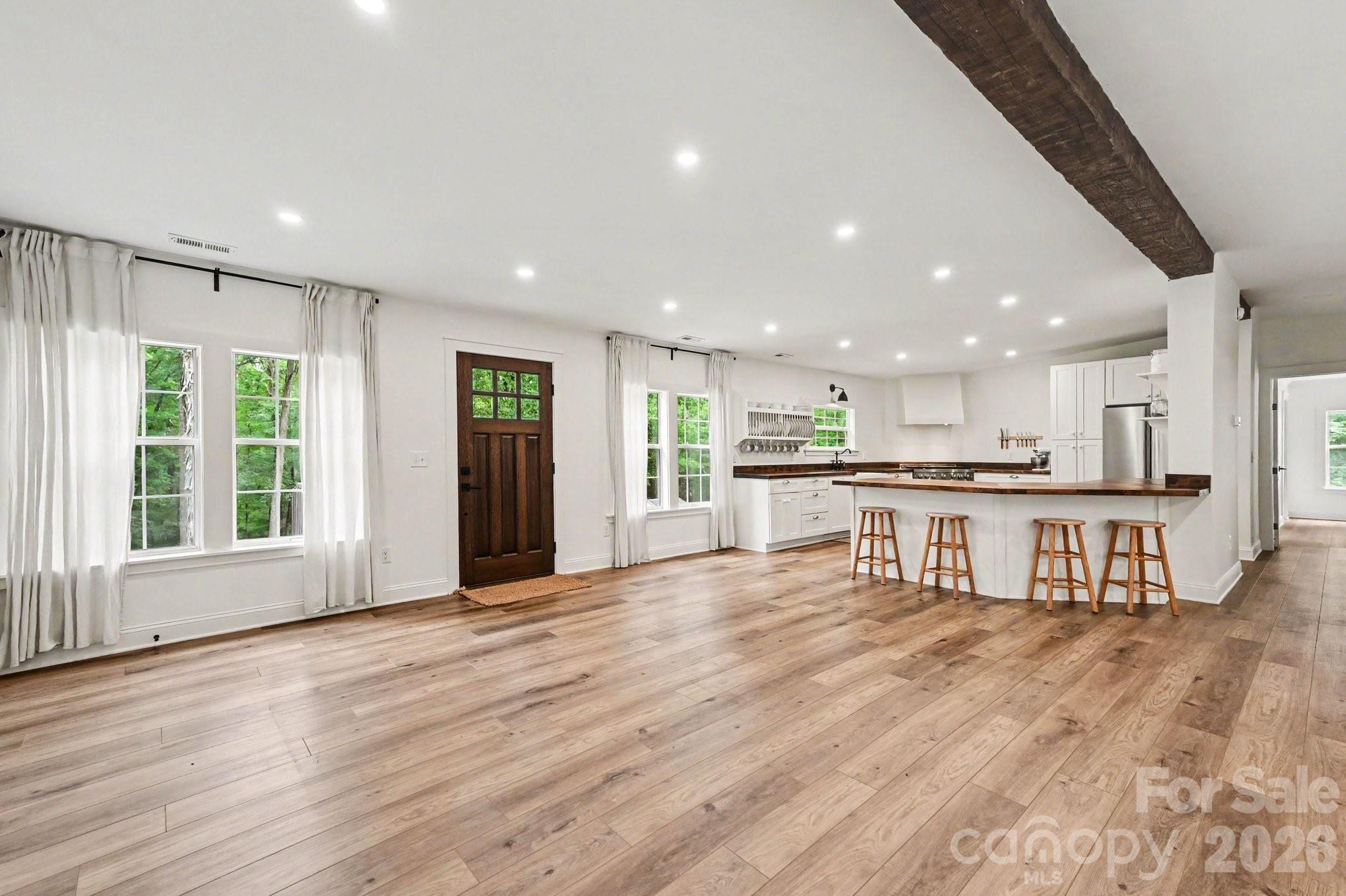 8900 Lazy Ridge Lane — Concord