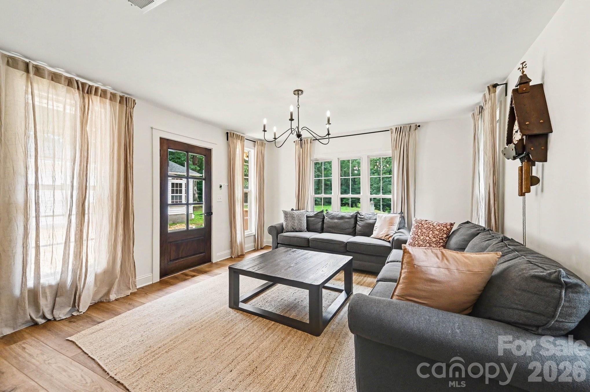 8900 Lazy Ridge Lane — Concord