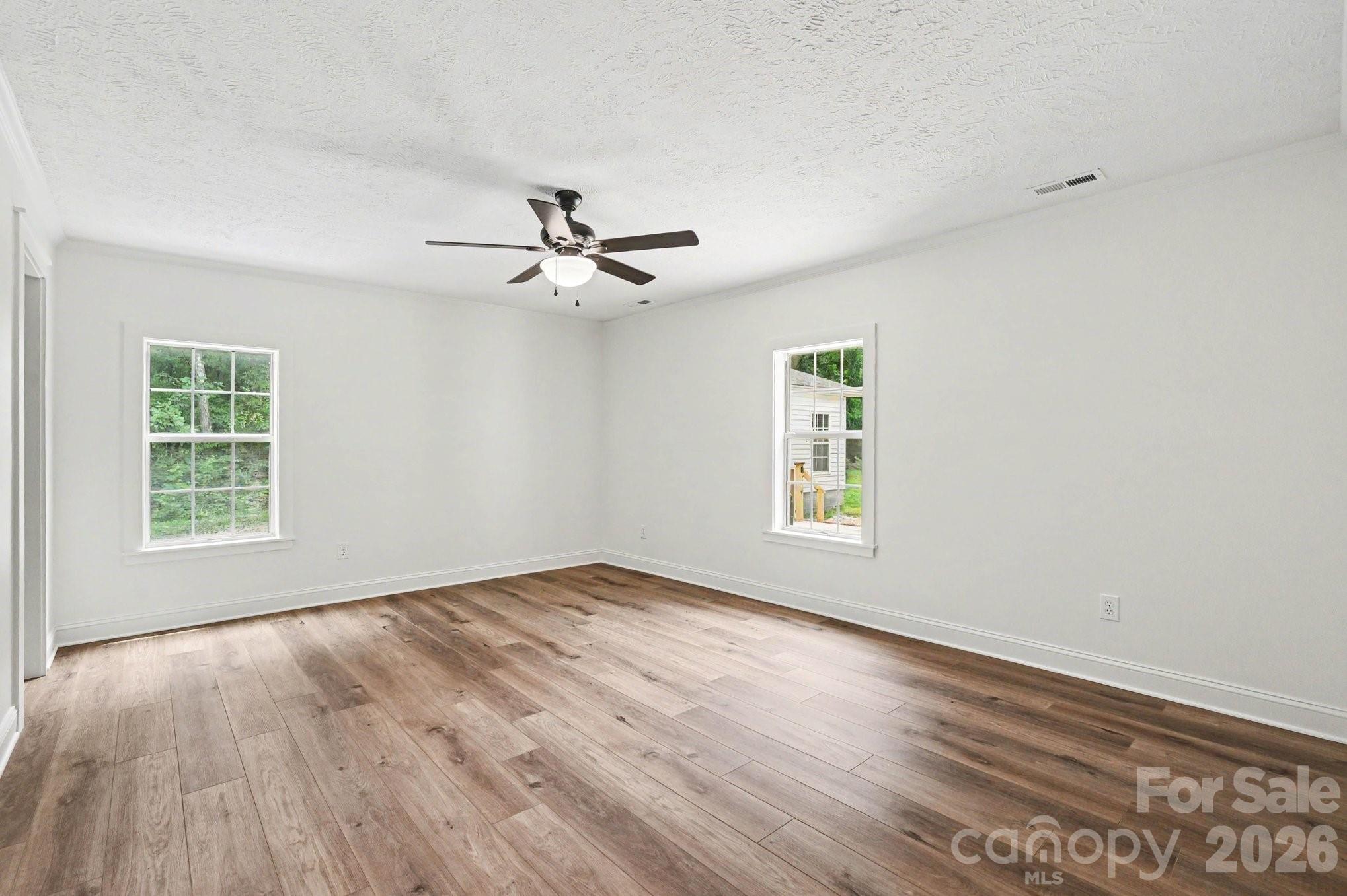 8900 Lazy Ridge Lane — Concord