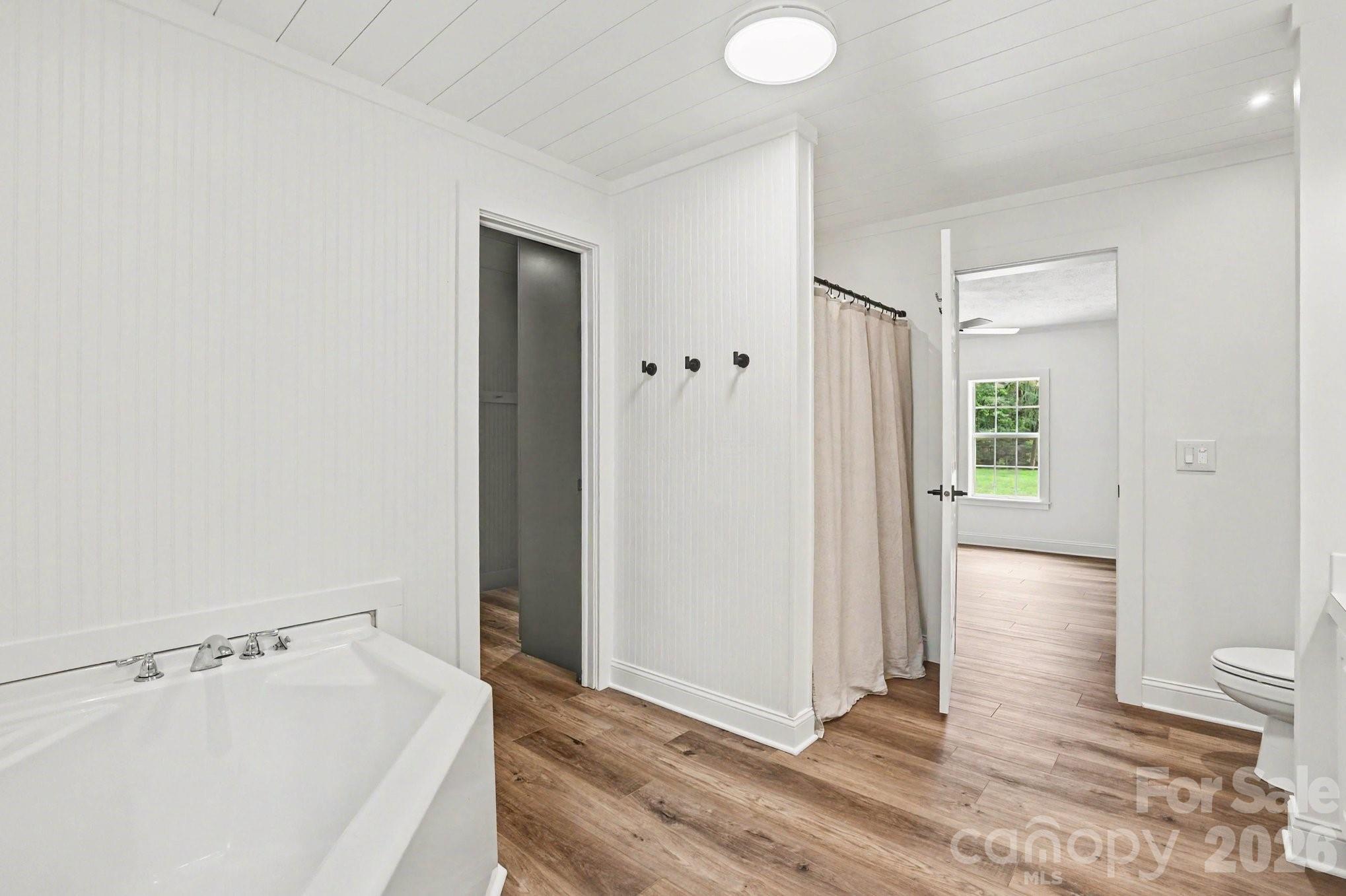 8900 Lazy Ridge Lane — Concord