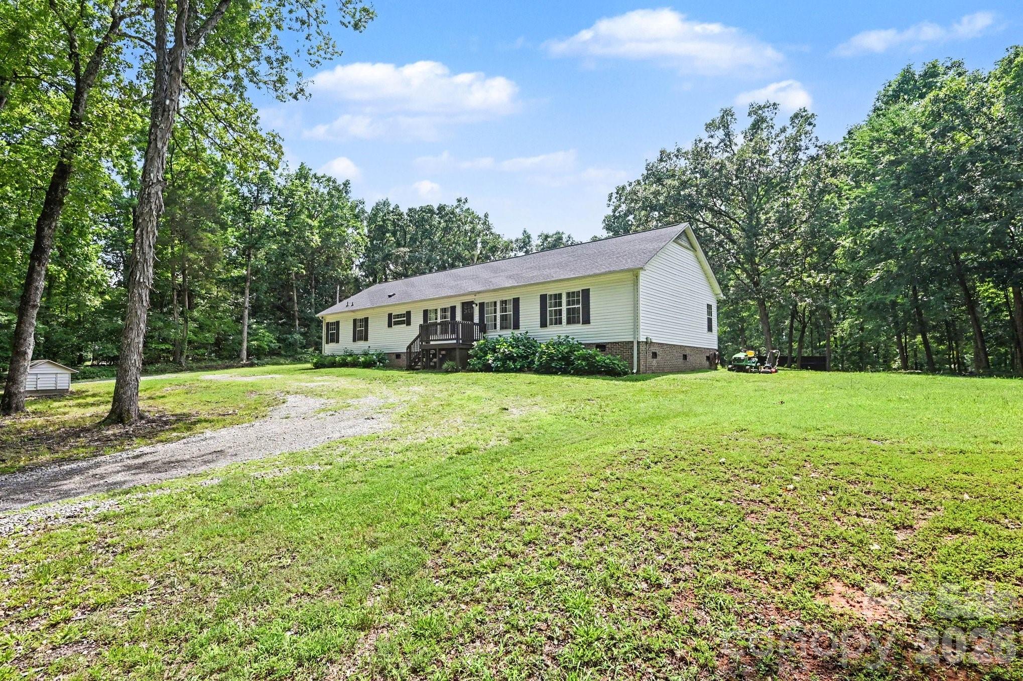 8900 Lazy Ridge Lane — Concord