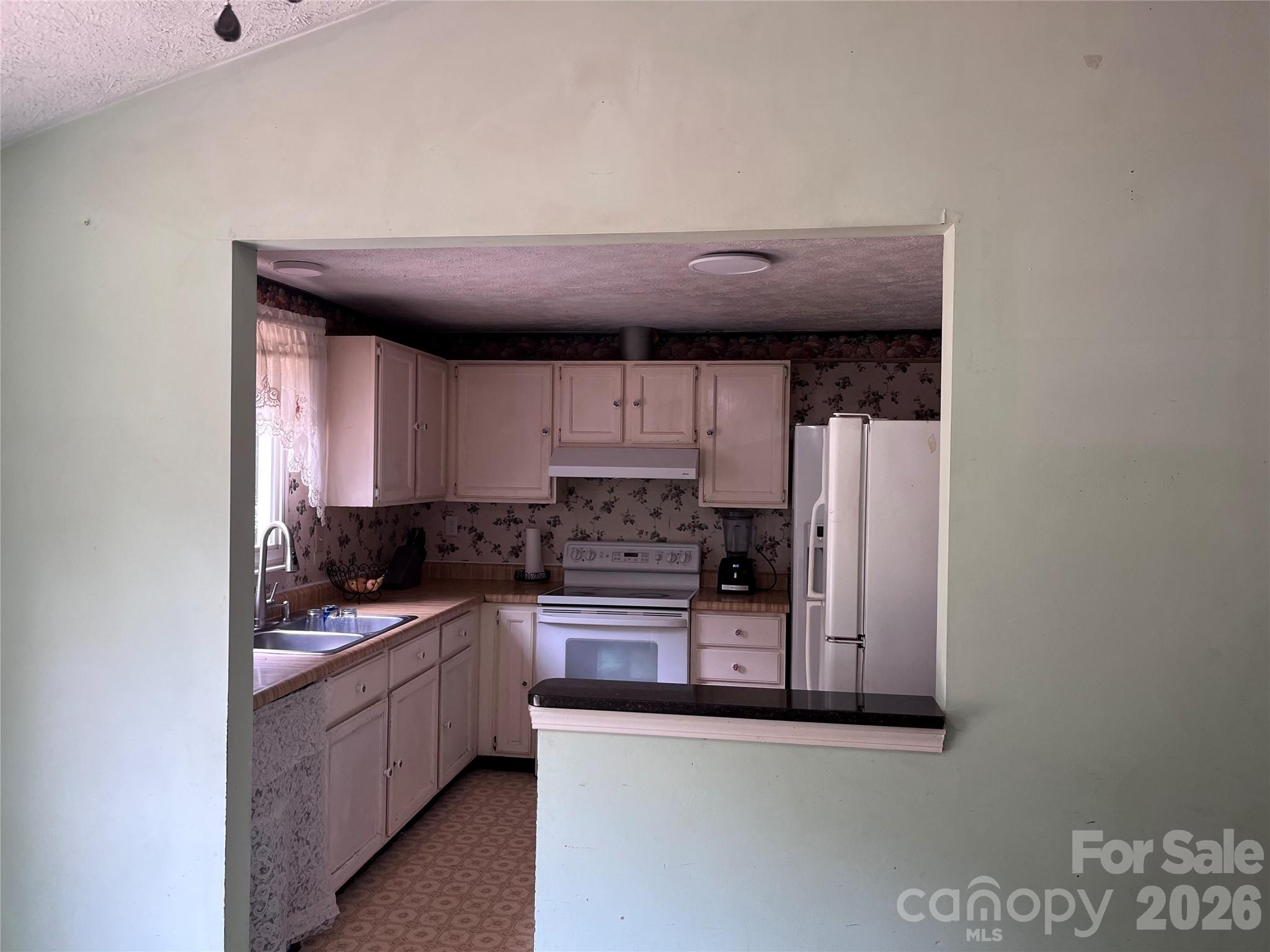 9108 Touchstone Lane — Charlotte