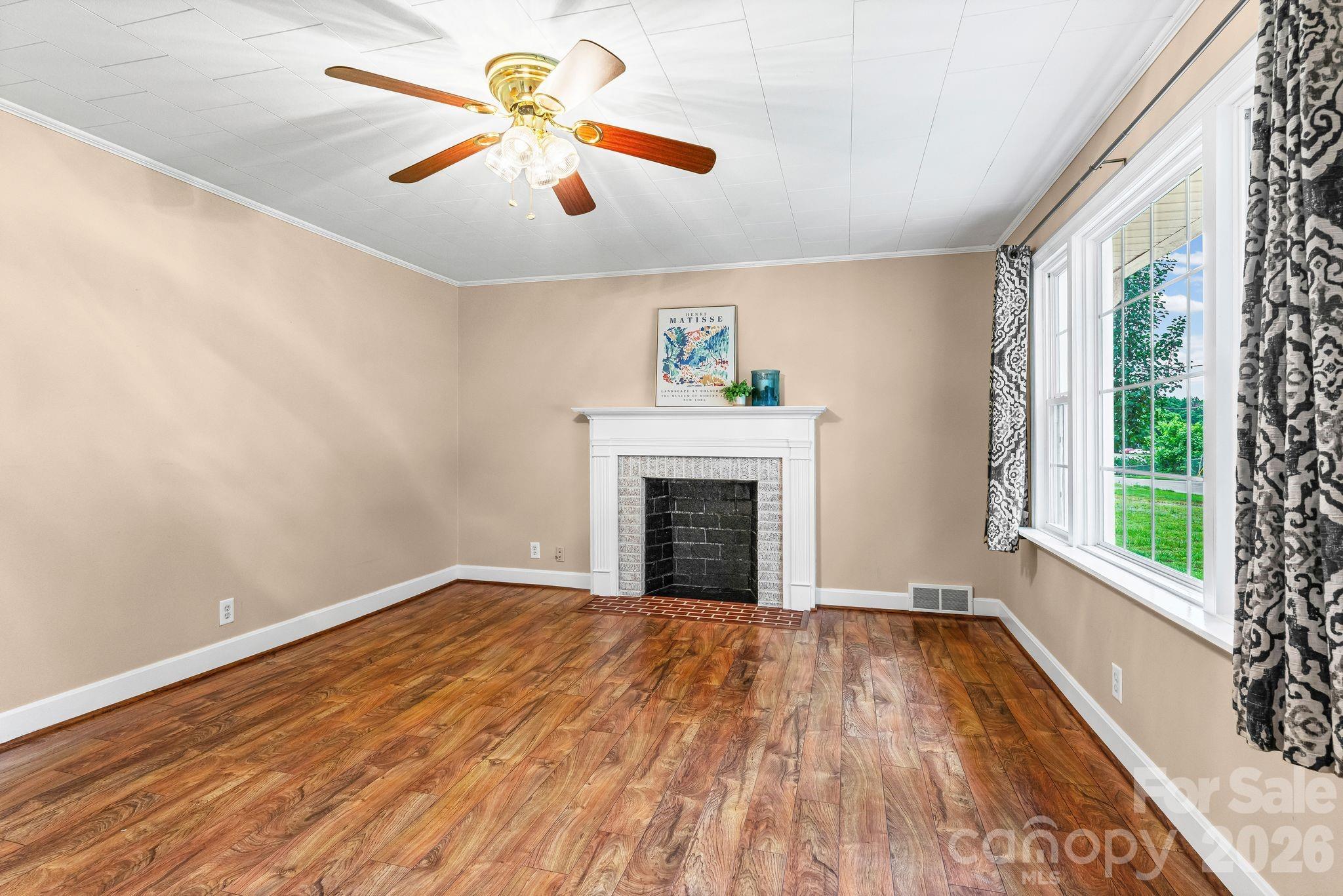 301 Milling Road — Mocksville