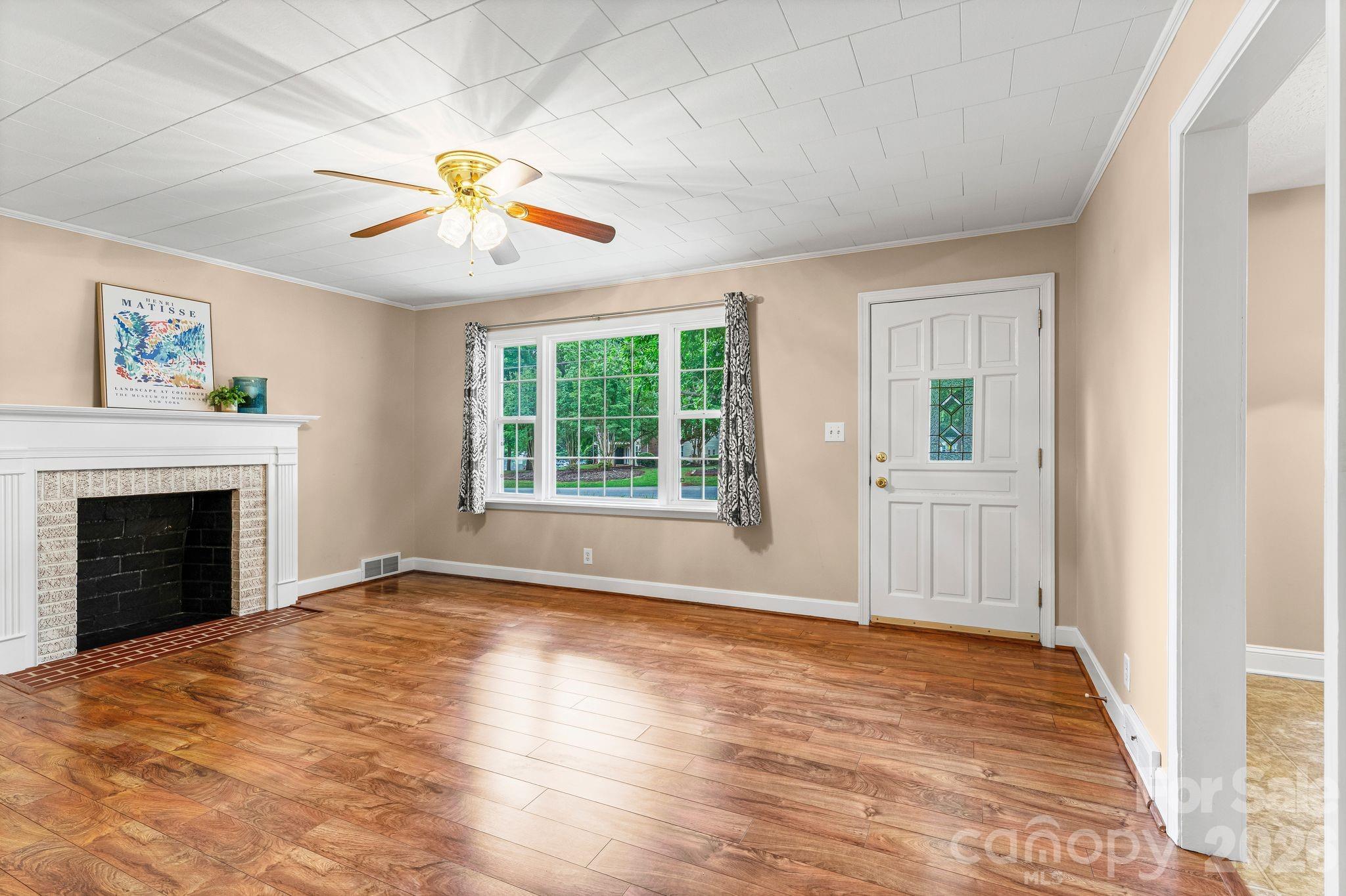 301 Milling Road — Mocksville