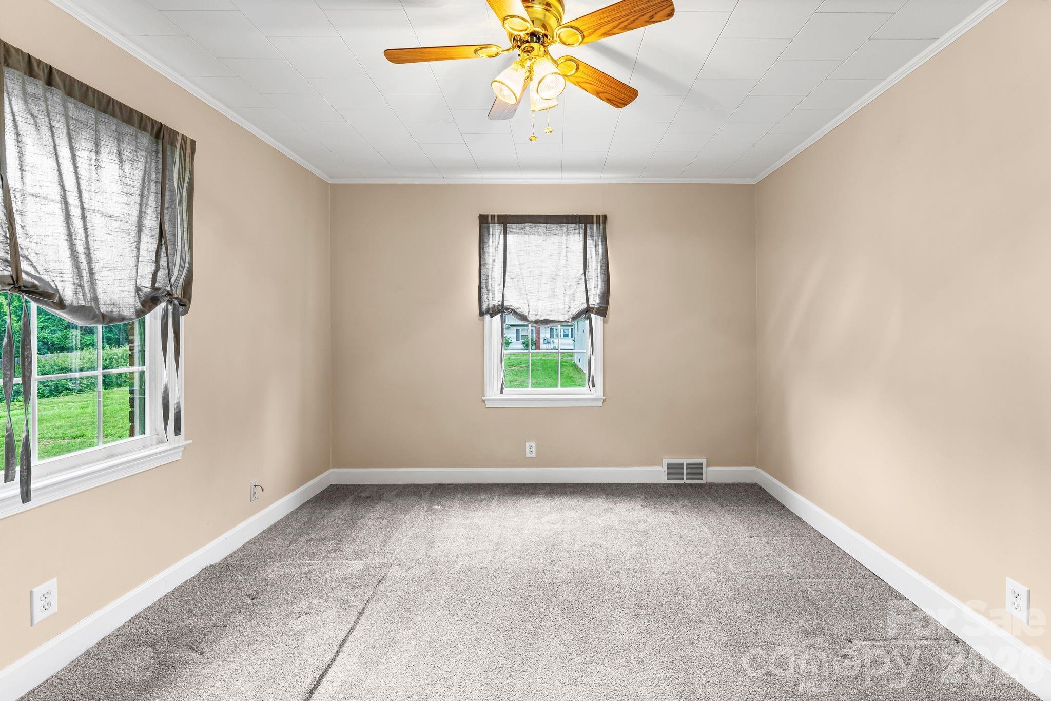 301 Milling Road — Mocksville