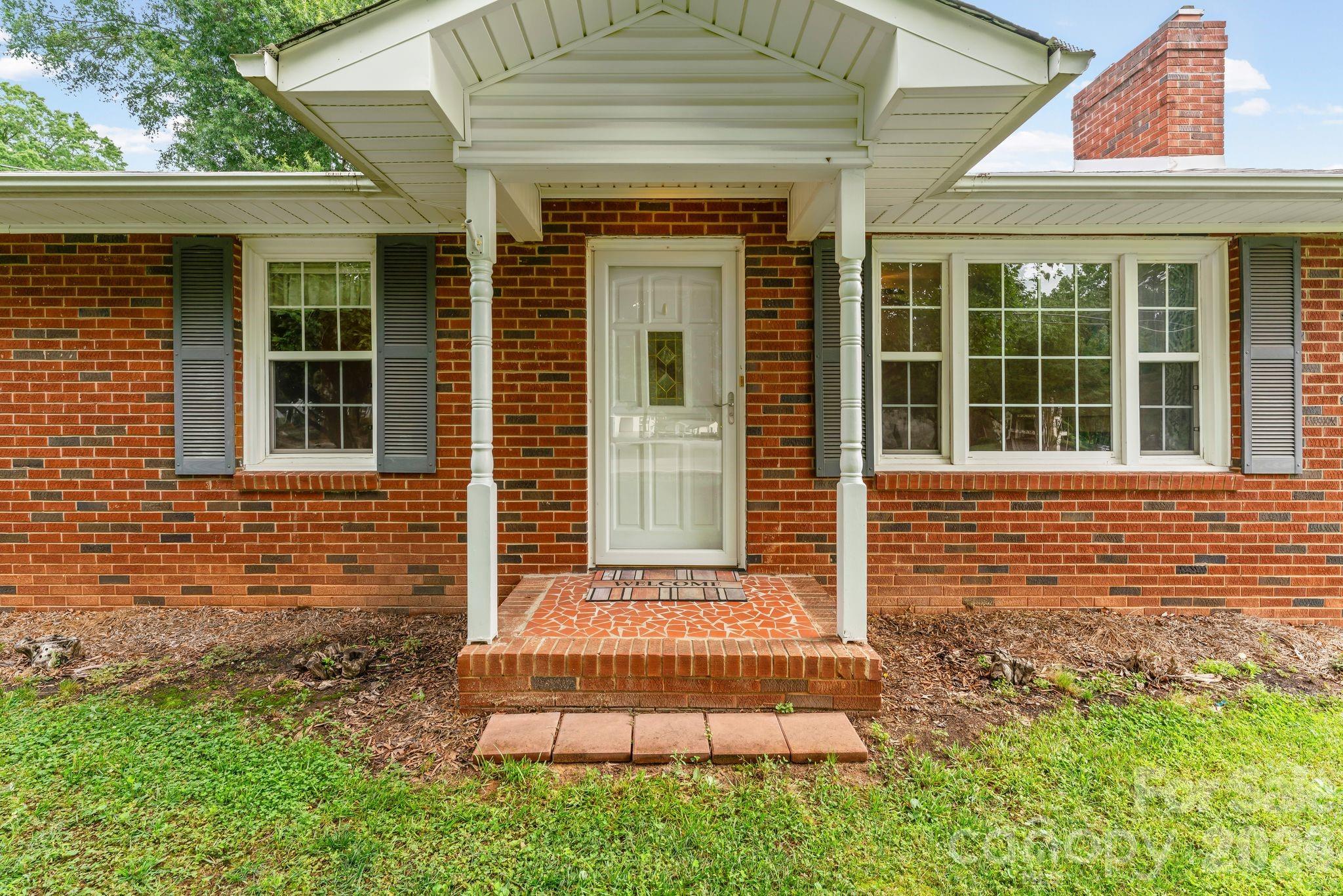 301 Milling Road — Mocksville