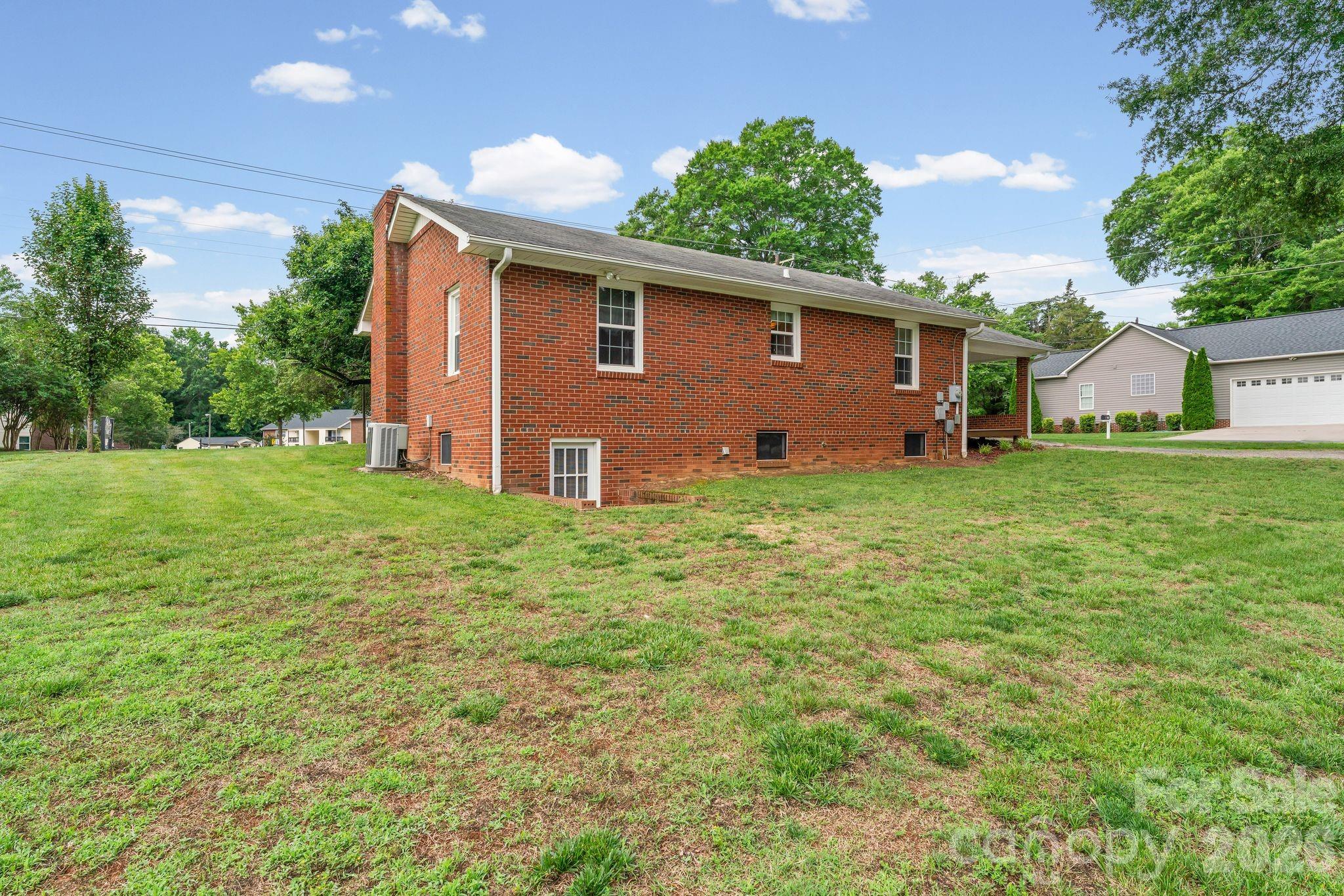 301 Milling Road — Mocksville