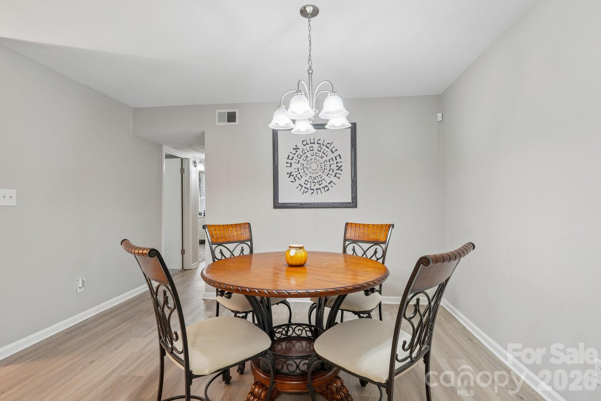 4736 Hedgemore Drive — Charlotte