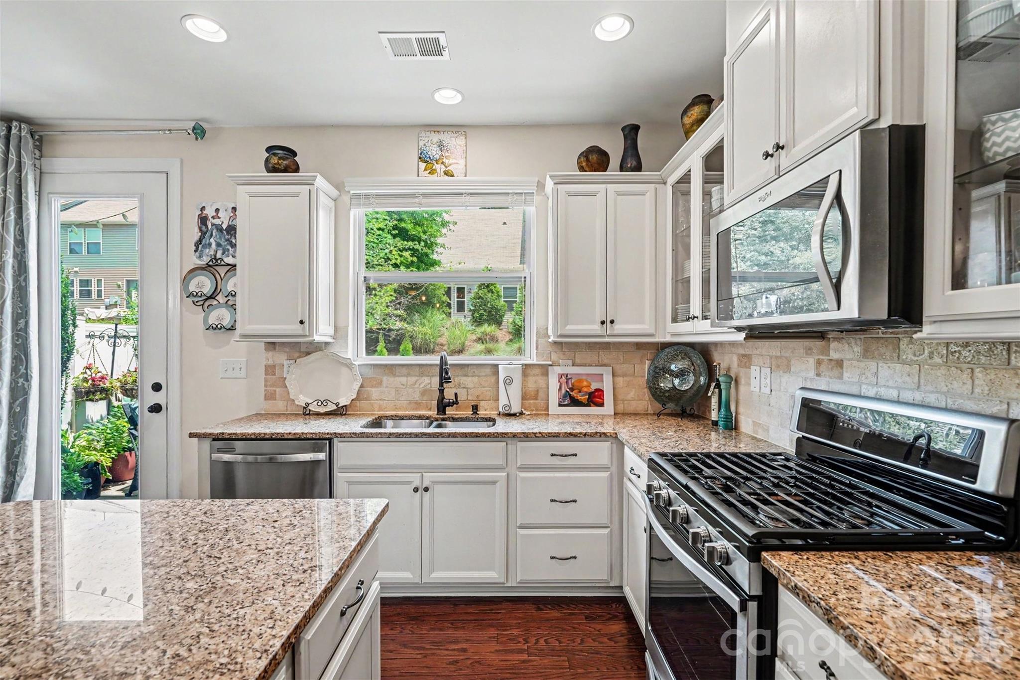 5606 Stonewells Drive — Charlotte
