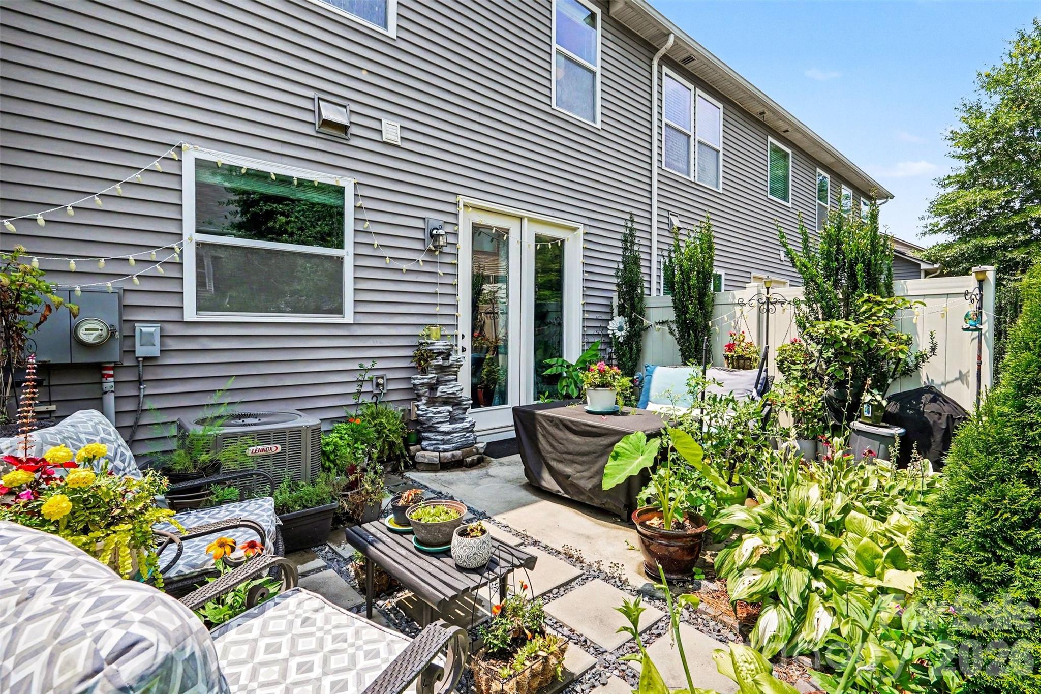 5606 Stonewells Drive — Charlotte