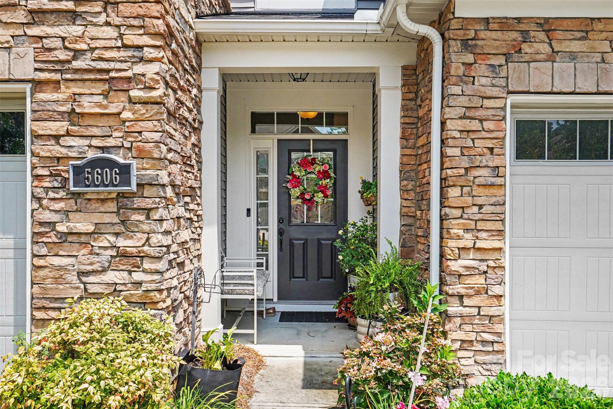 5606 Stonewells Drive — Charlotte
