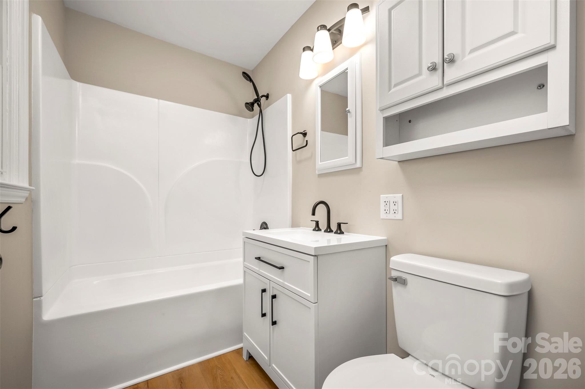 303 Elizabeth Avenue — Forest City