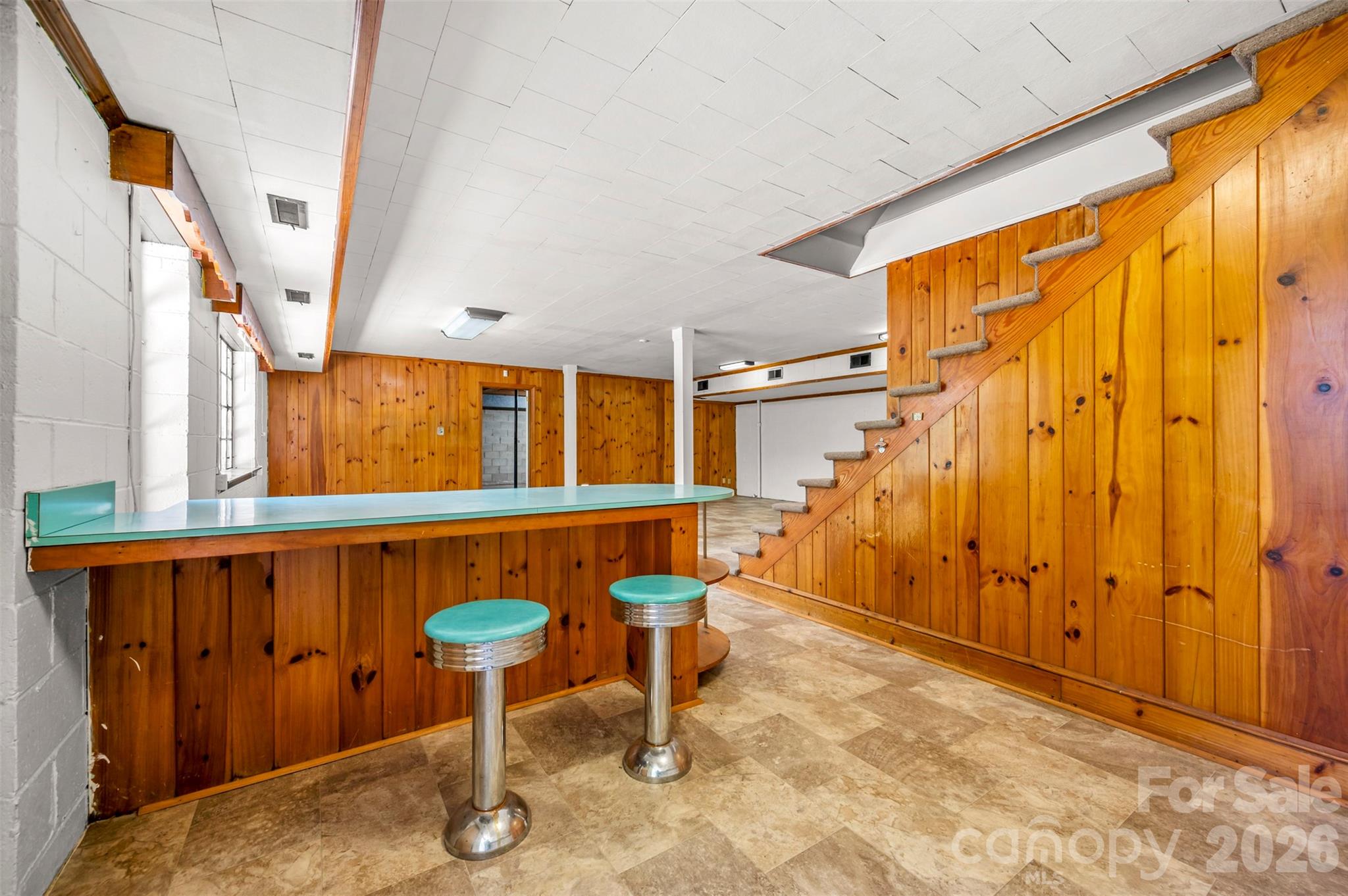 303 Elizabeth Avenue — Forest City