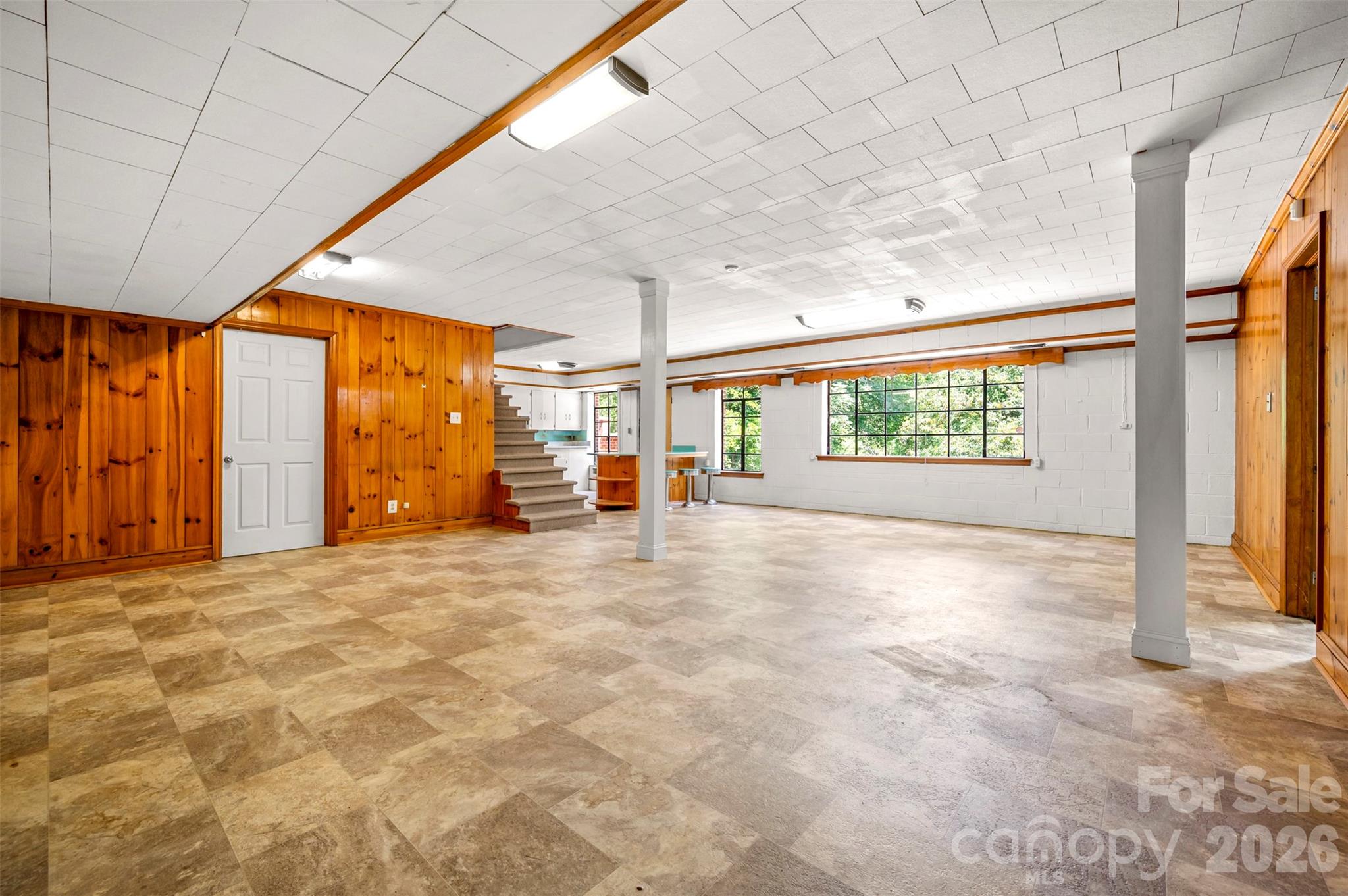 303 Elizabeth Avenue — Forest City
