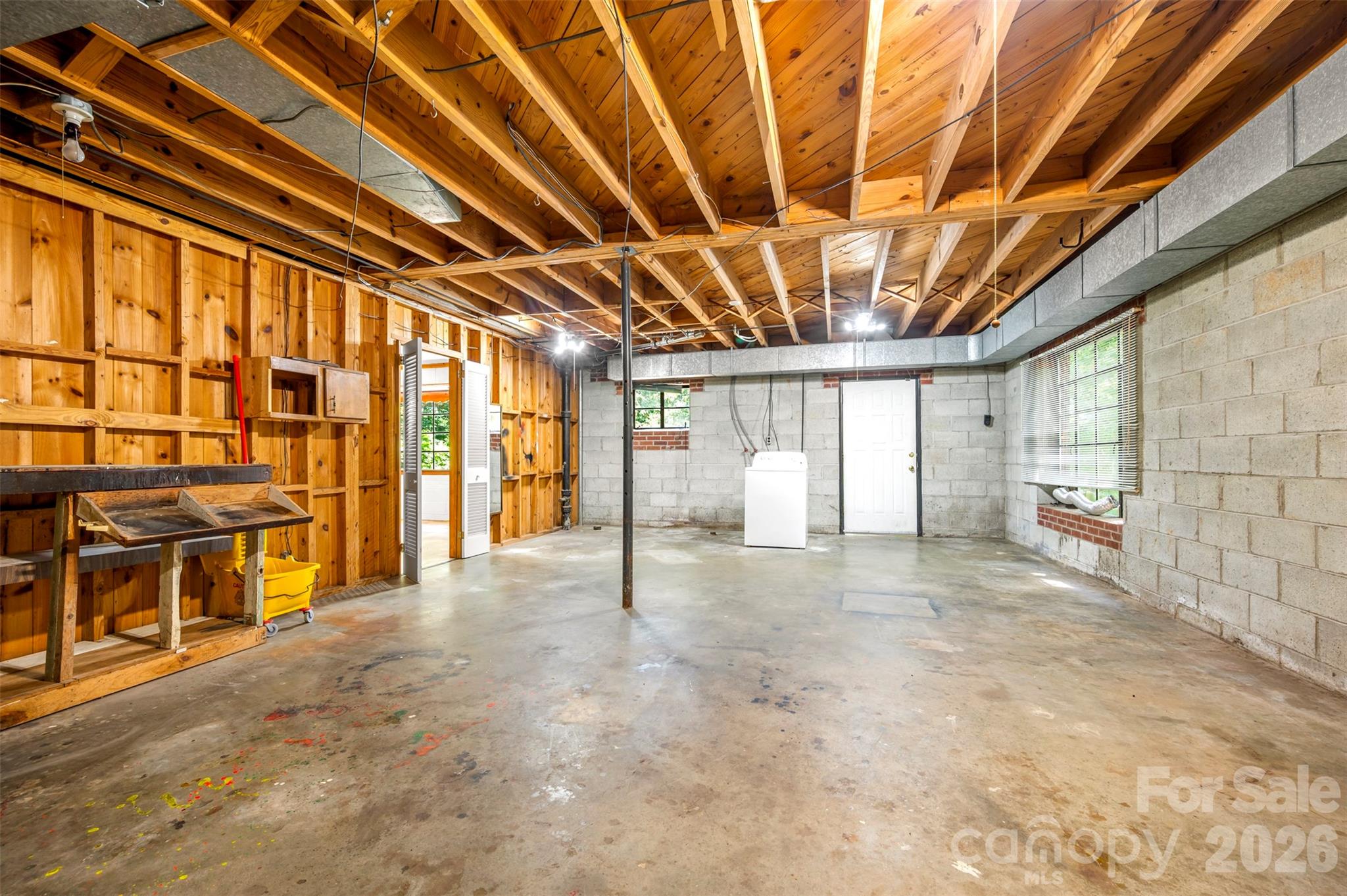 303 Elizabeth Avenue — Forest City