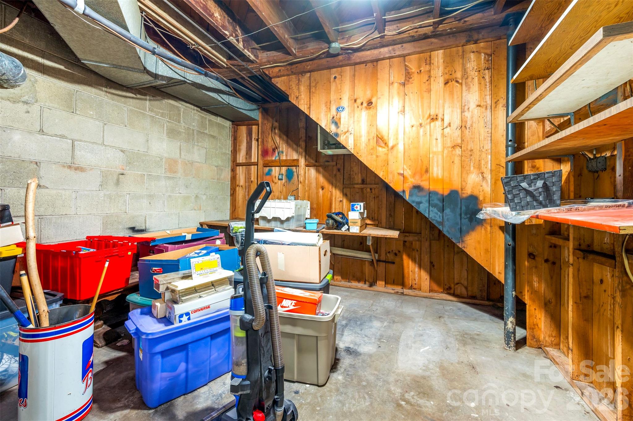 303 Elizabeth Avenue — Forest City