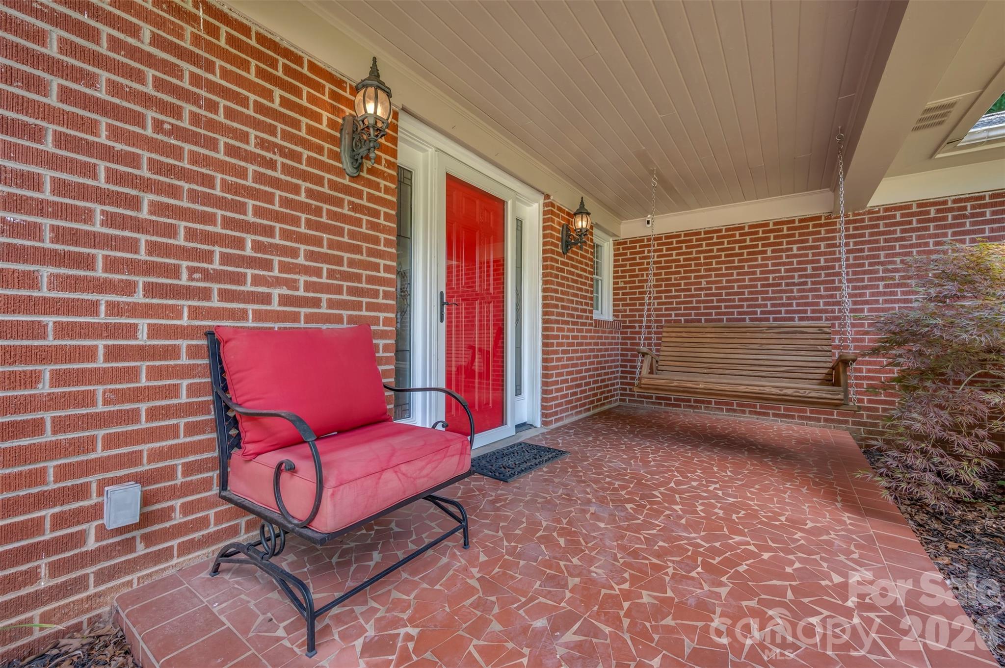 303 Elizabeth Avenue — Forest City
