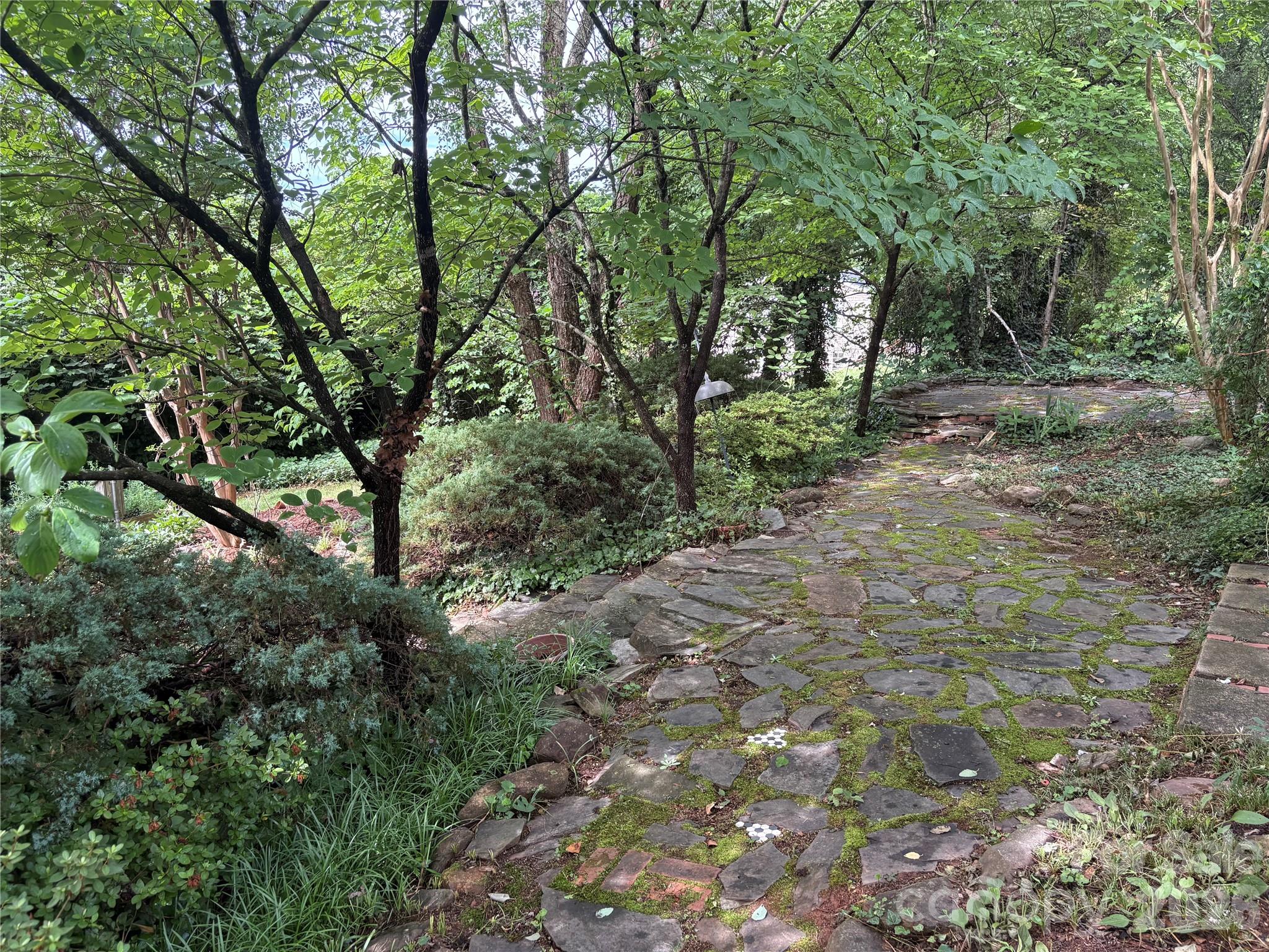 105 Silver Creek Road — Morganton