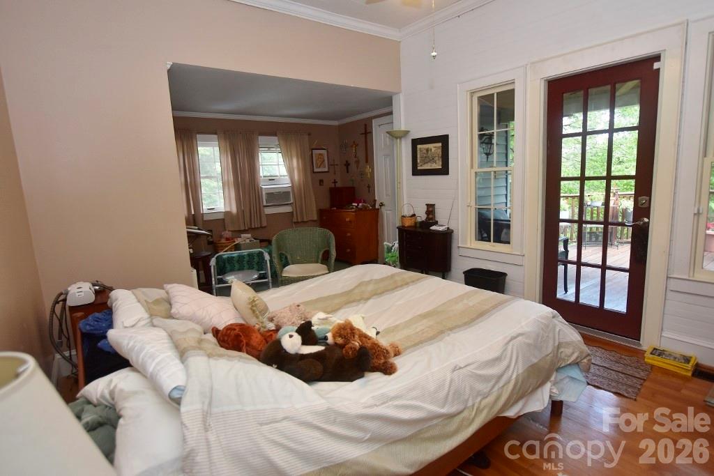105 Silver Creek Road — Morganton