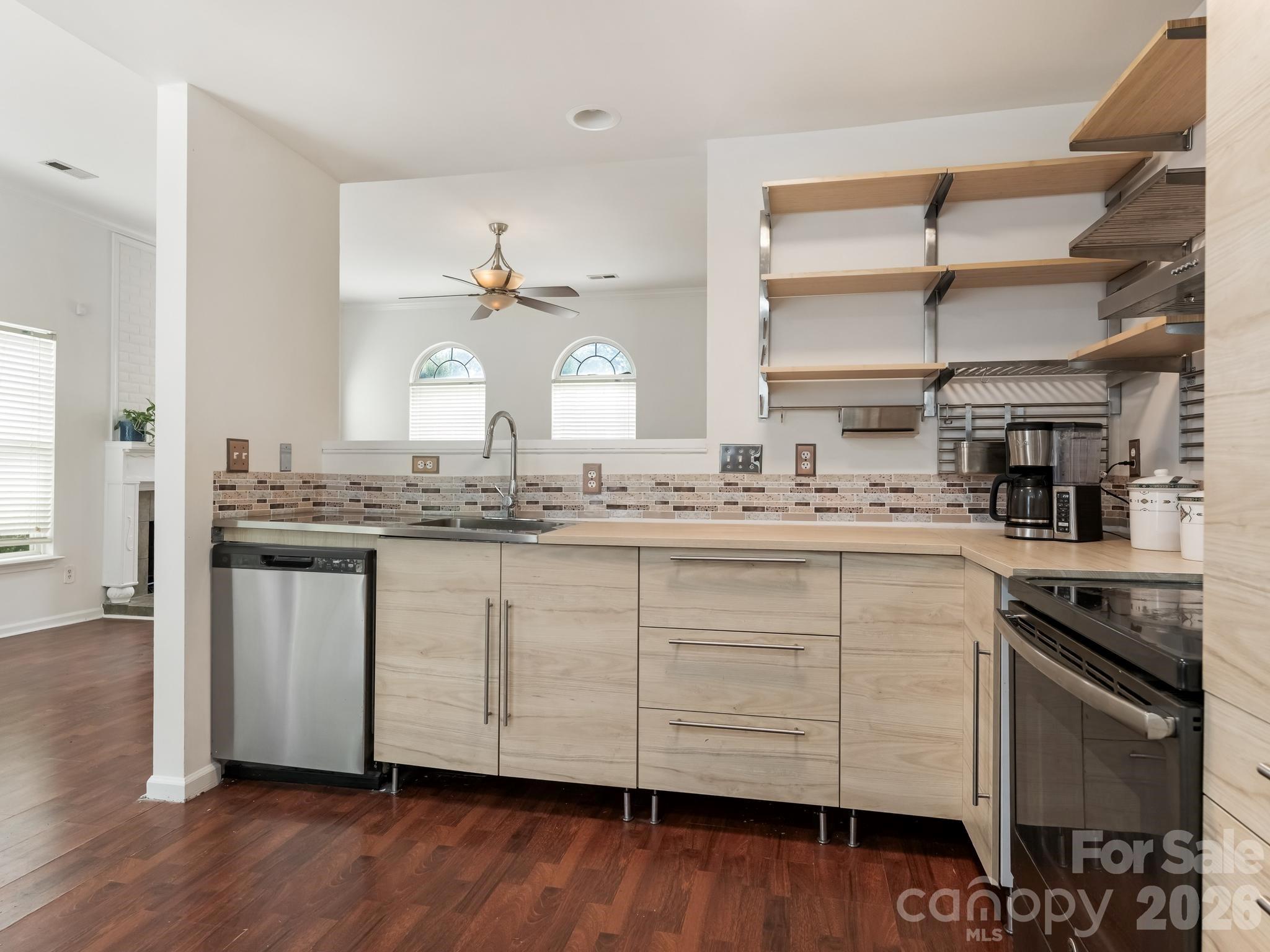 2940 Hosta Drive — Charlotte