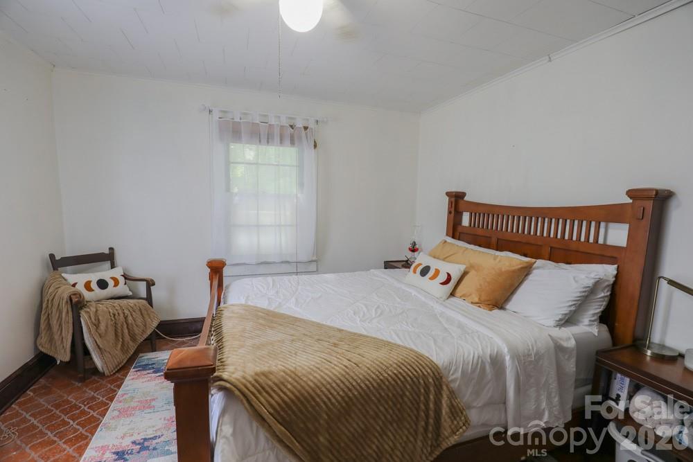 1646 Silver Street — Morganton