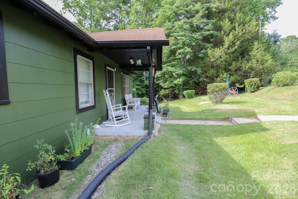 1646 Silver Street — Morganton