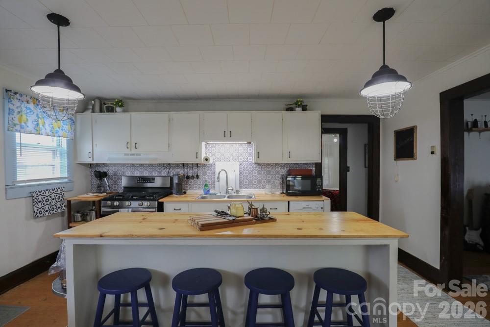 1646 Silver Street — Morganton