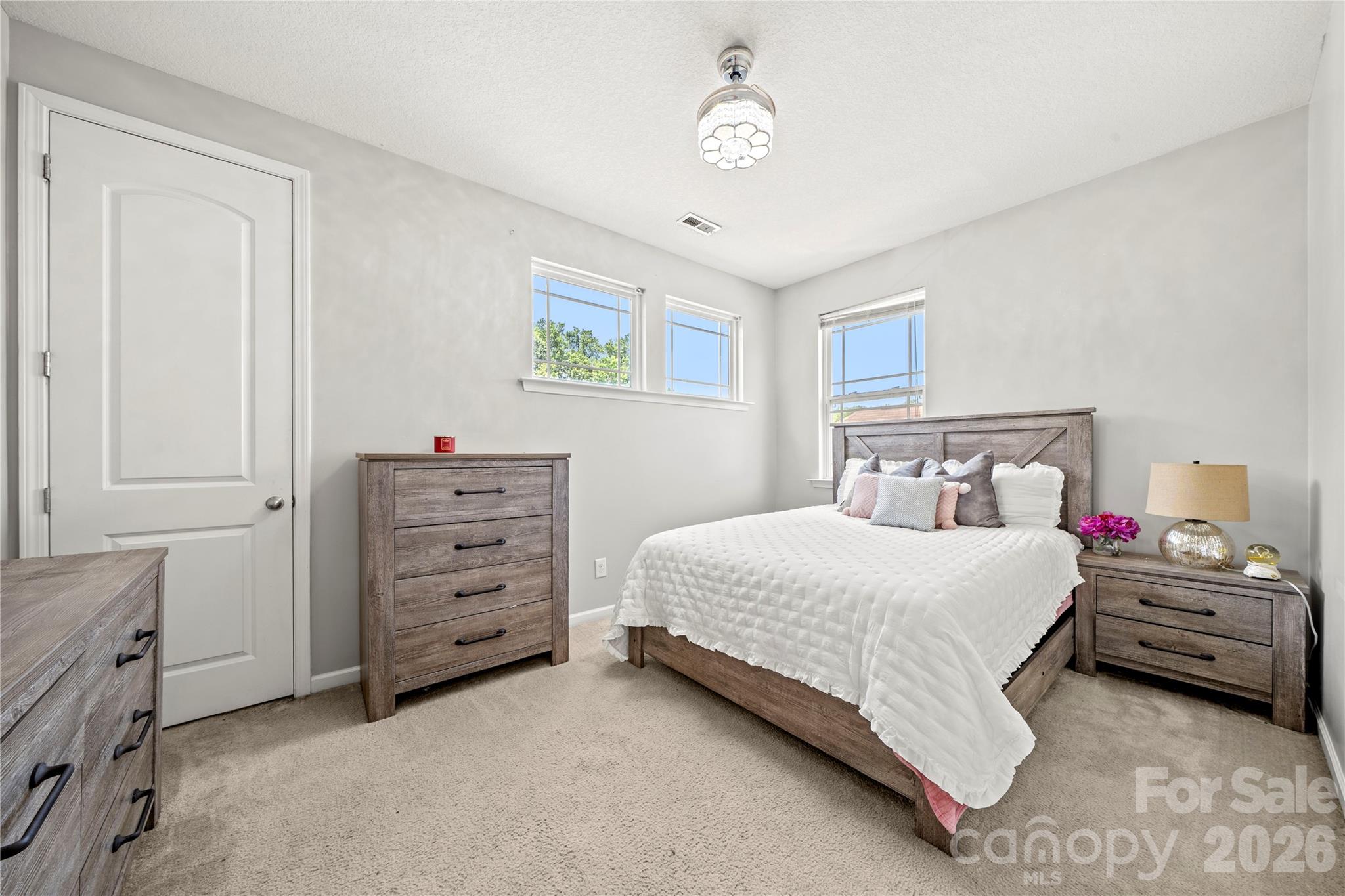 5610 Turtleback Court — Charlotte