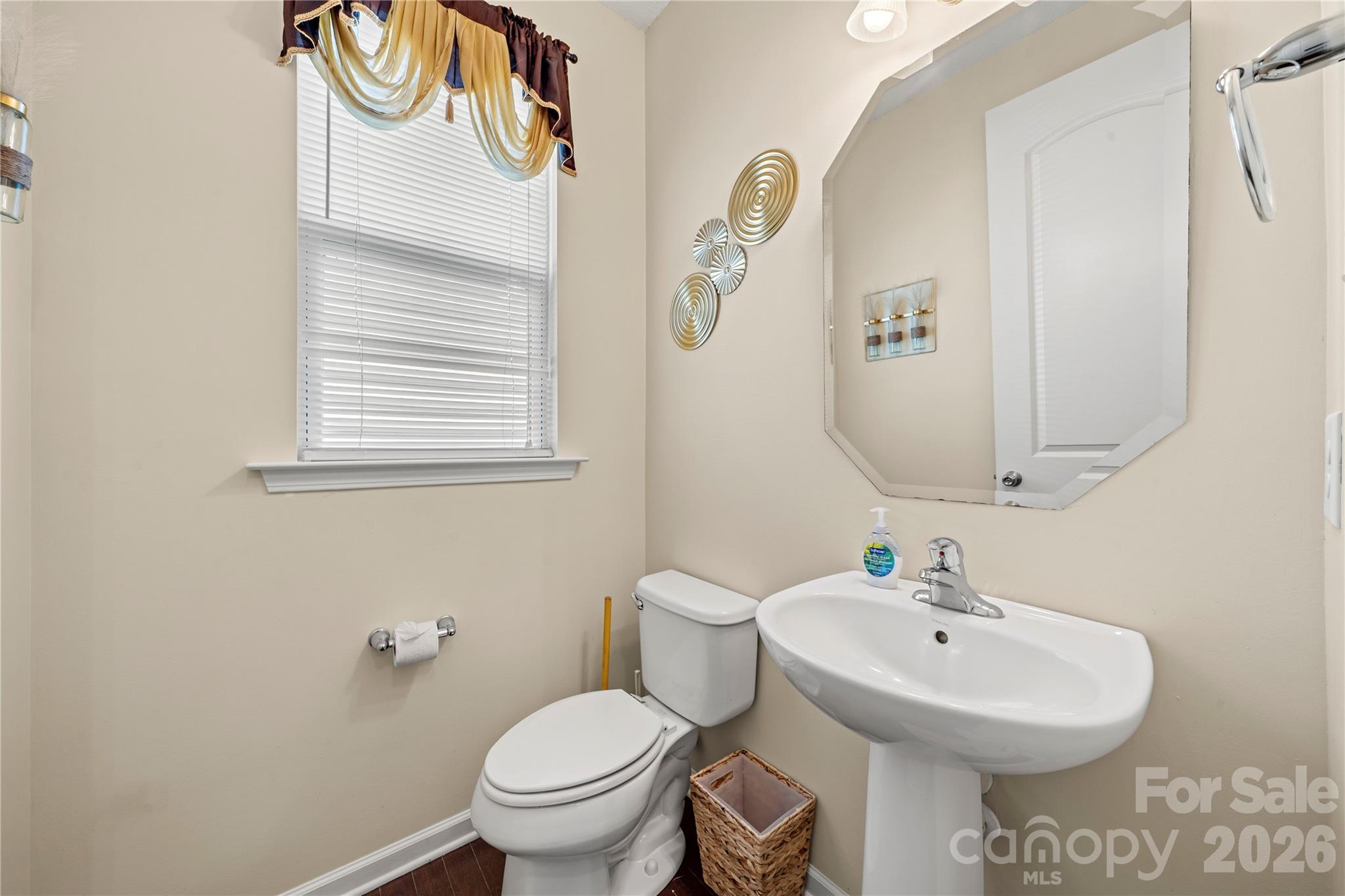 5610 Turtleback Court — Charlotte