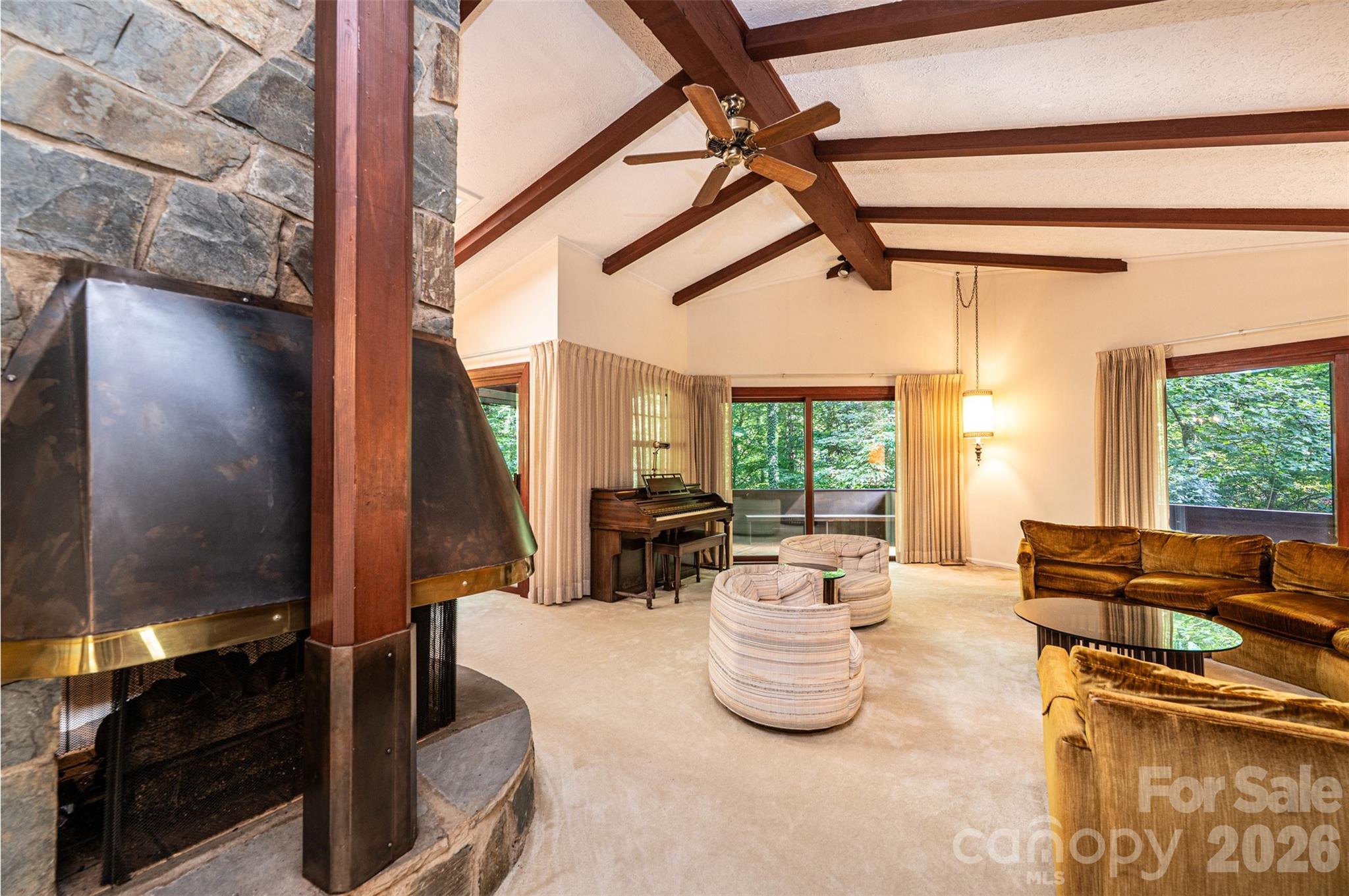 917 Cherokee Place SW — Lenoir