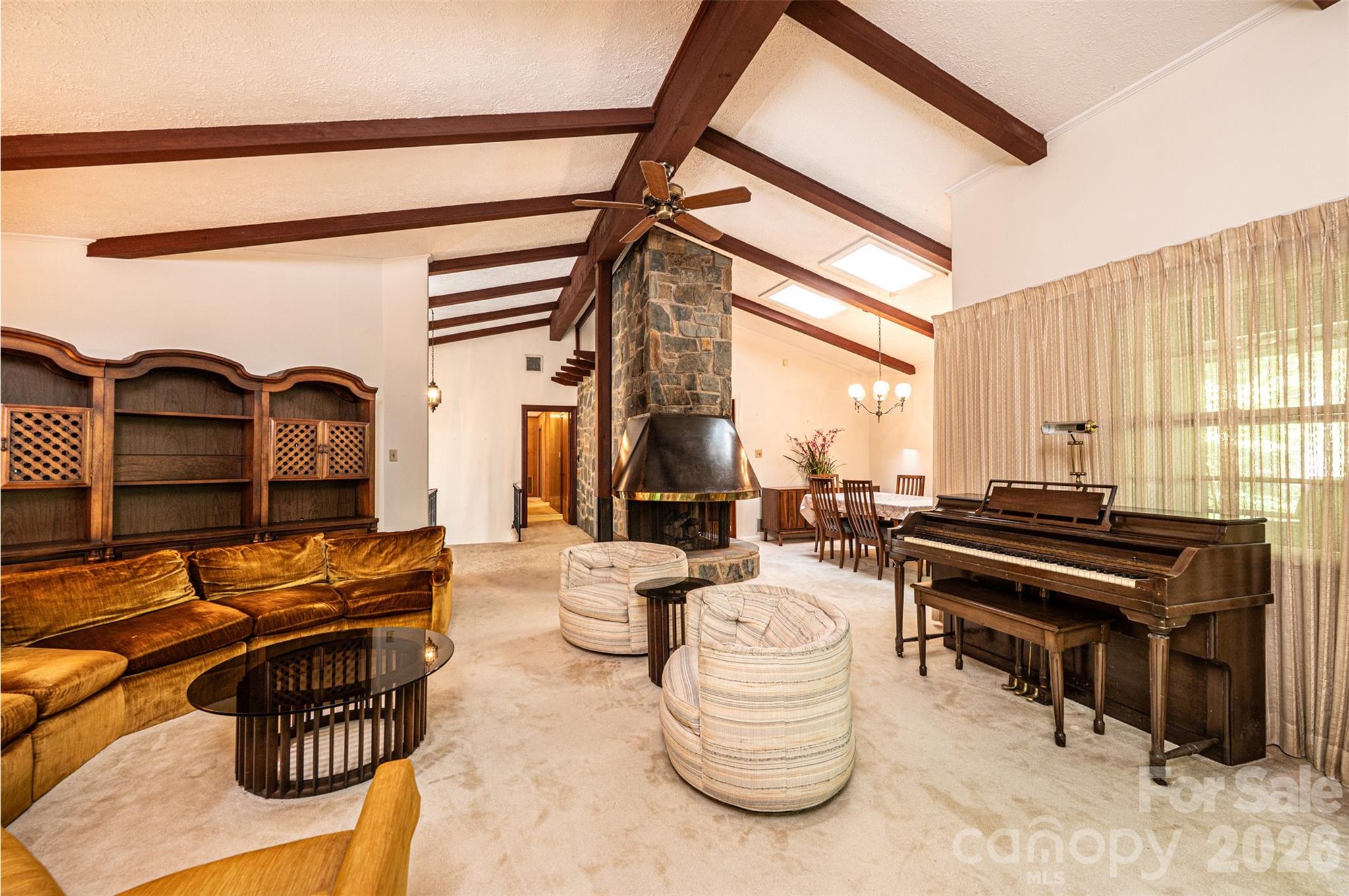 917 Cherokee Place SW — Lenoir