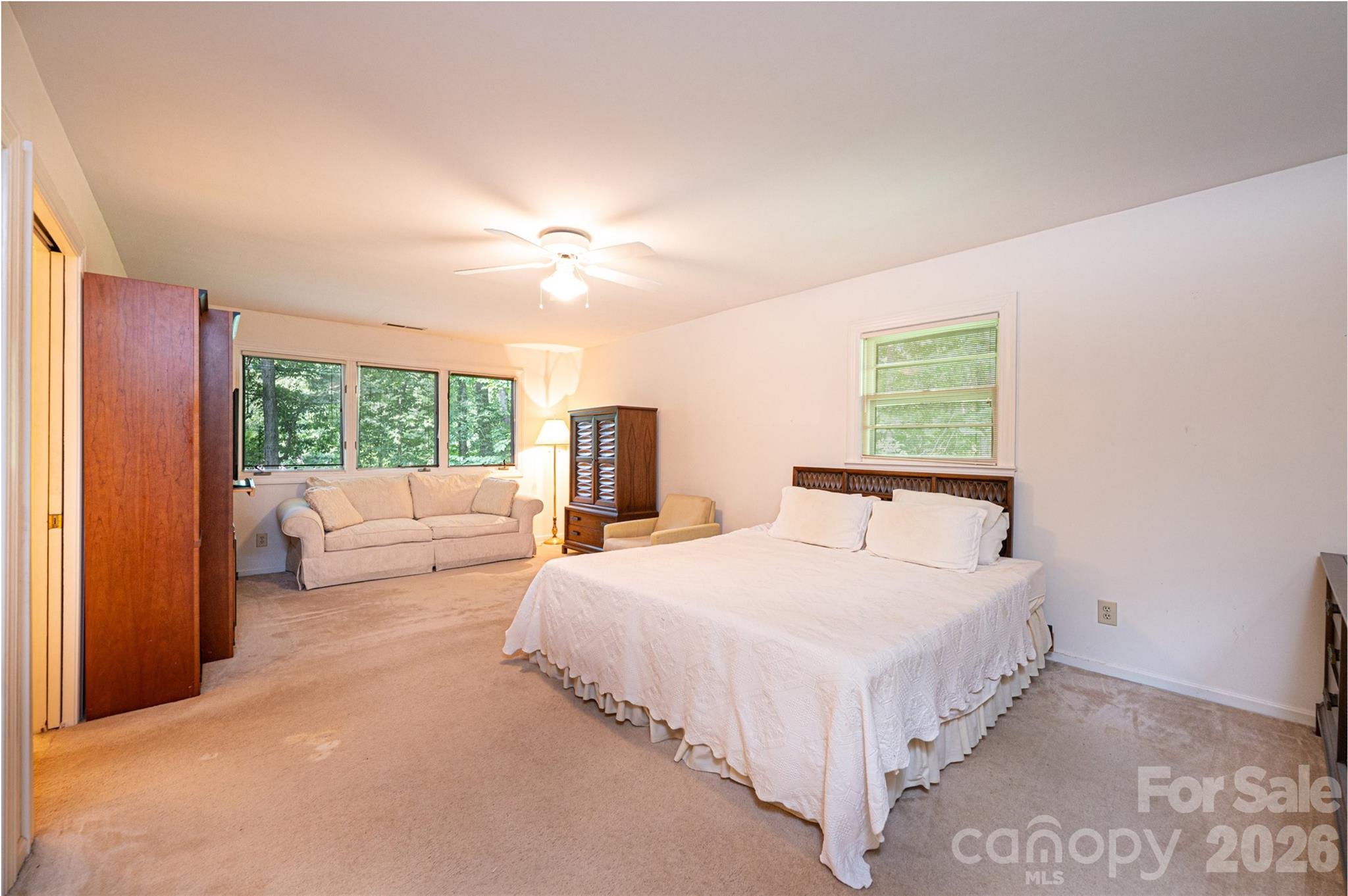 917 Cherokee Place SW — Lenoir