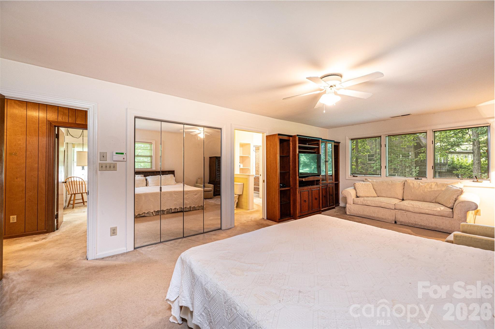 917 Cherokee Place SW — Lenoir
