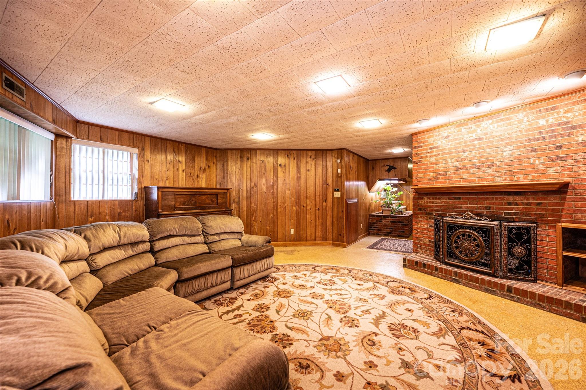 917 Cherokee Place SW — Lenoir