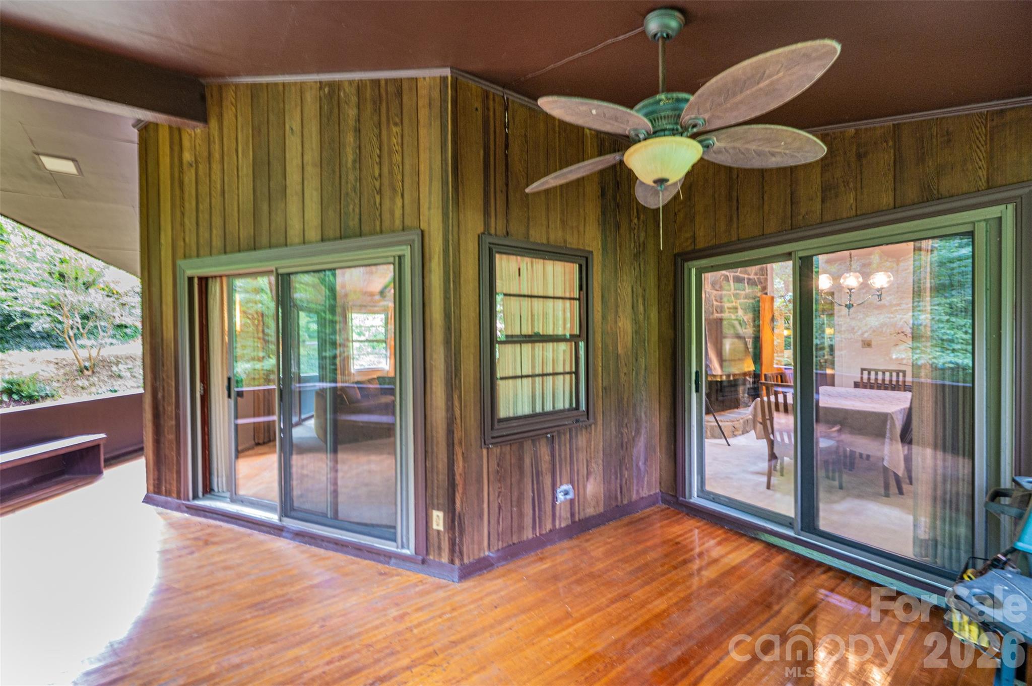 917 Cherokee Place SW — Lenoir
