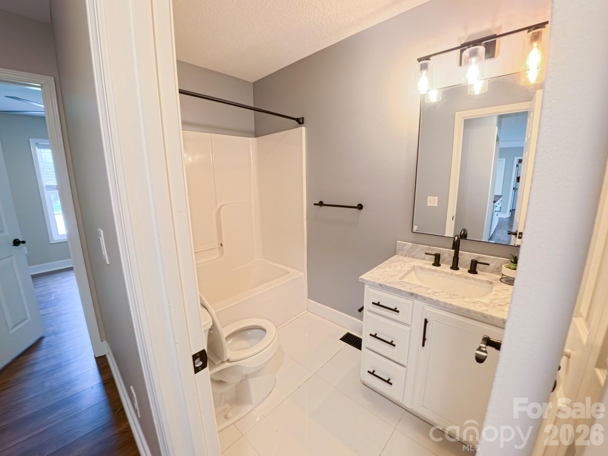 101 Tail Feather Lane — Candler