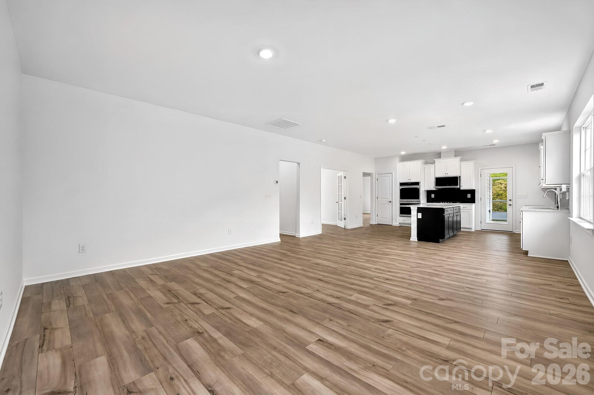 8544 Norman Forest Road #314 — Lancaster