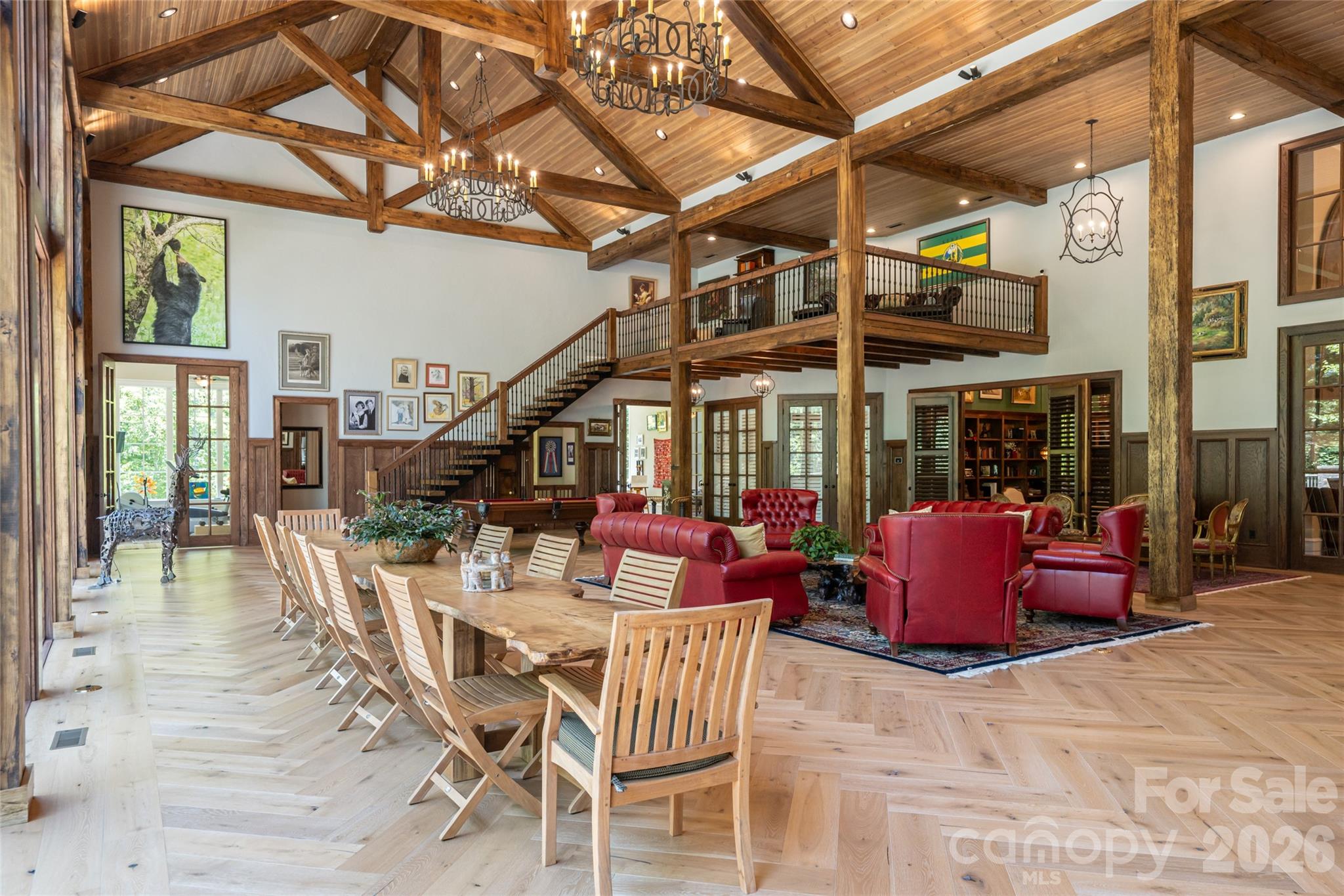 405 Ramble Way — Asheville