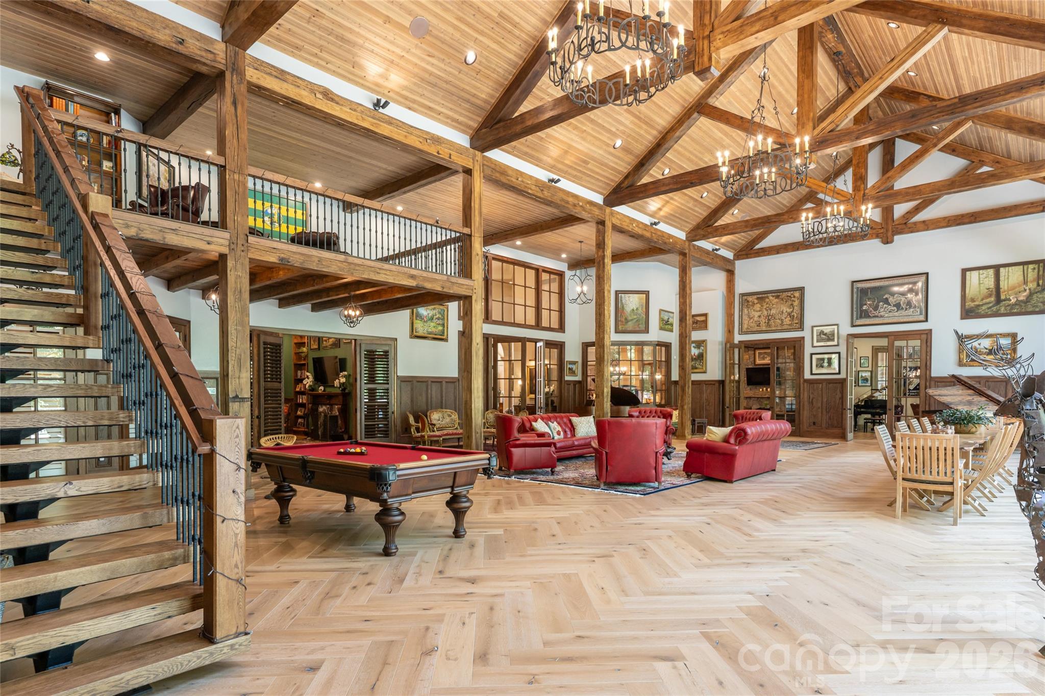405 Ramble Way — Asheville