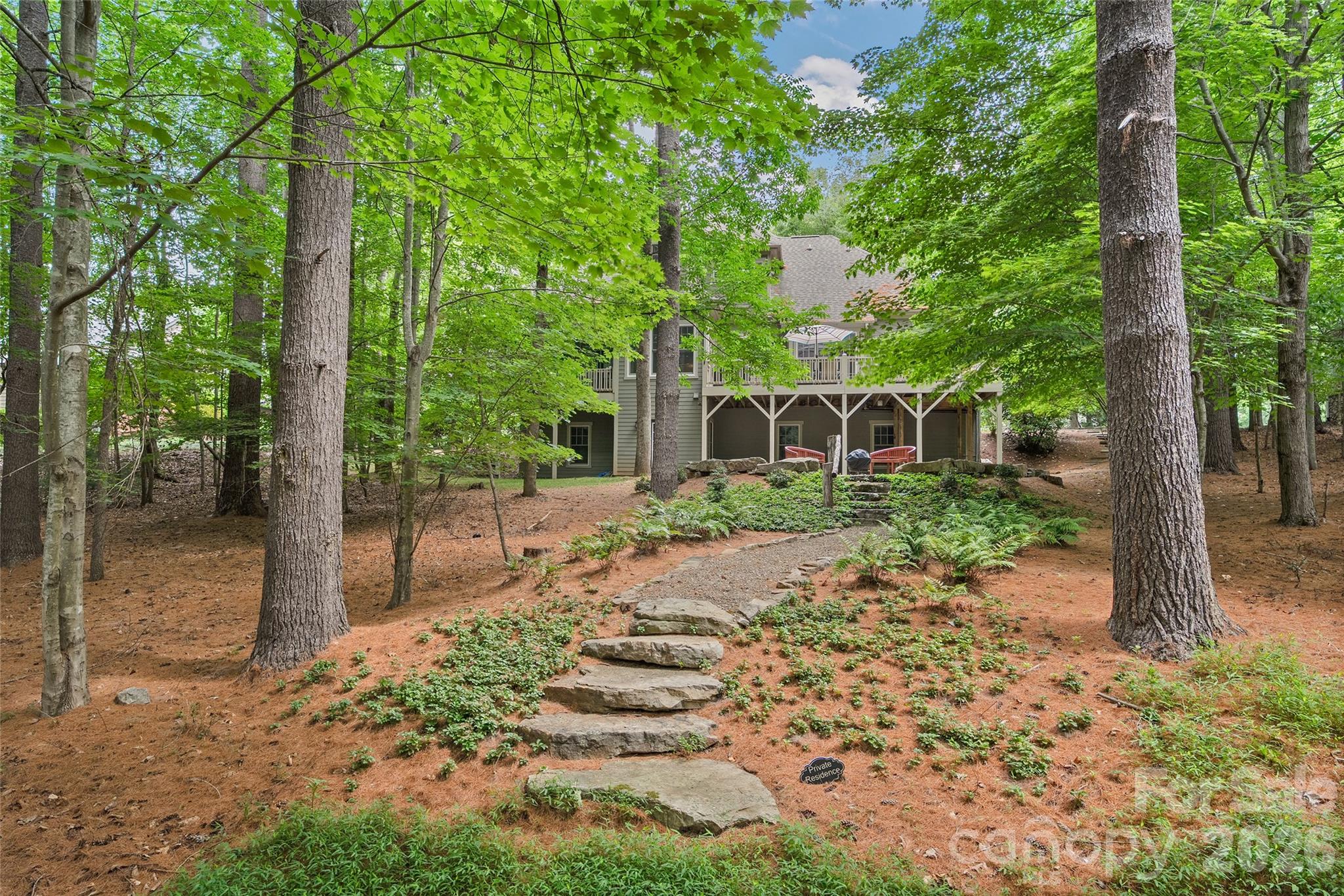 626 Wickhams Fancy Drive — Biltmore Lake