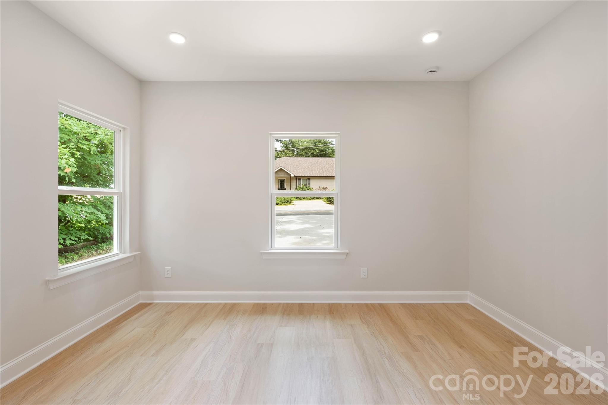 315 W Chestnut Street — Stanley