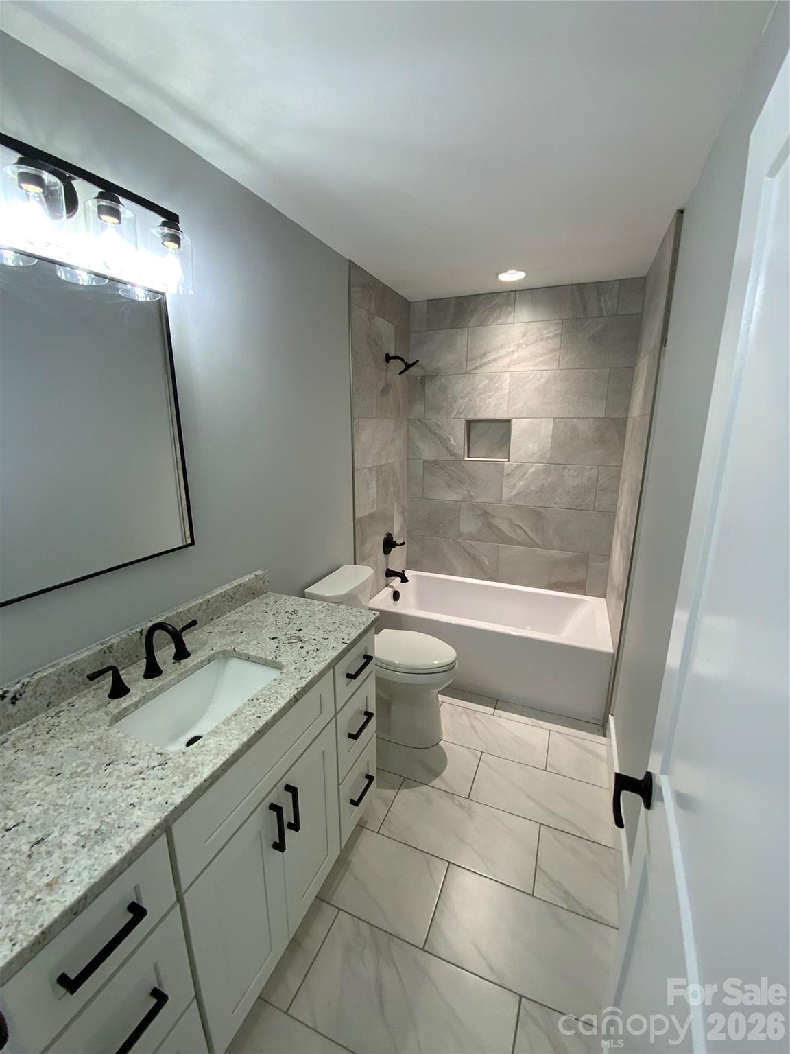 260 Forest Lake Road — Forest City