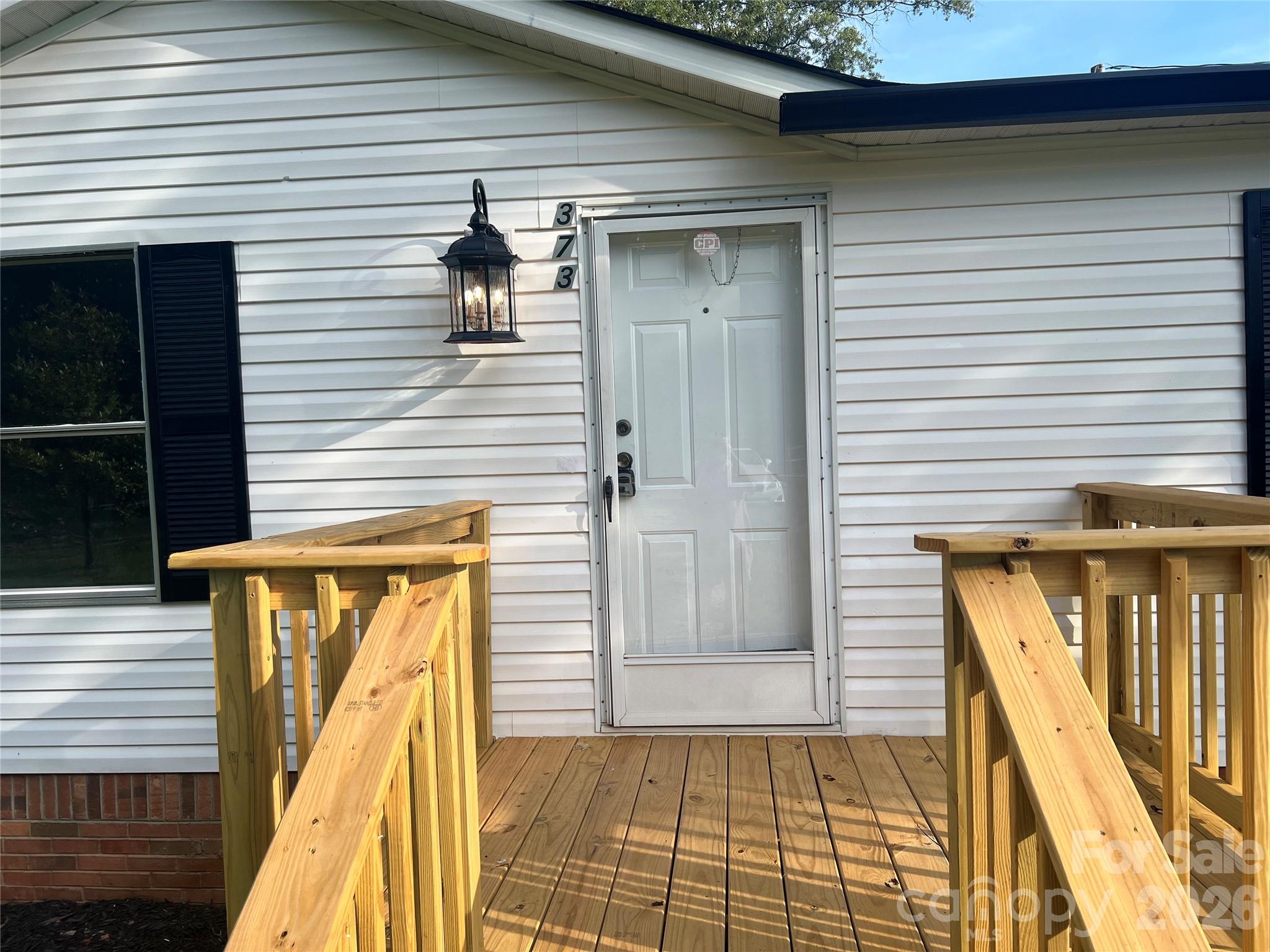 373 Griggs Road — Clover