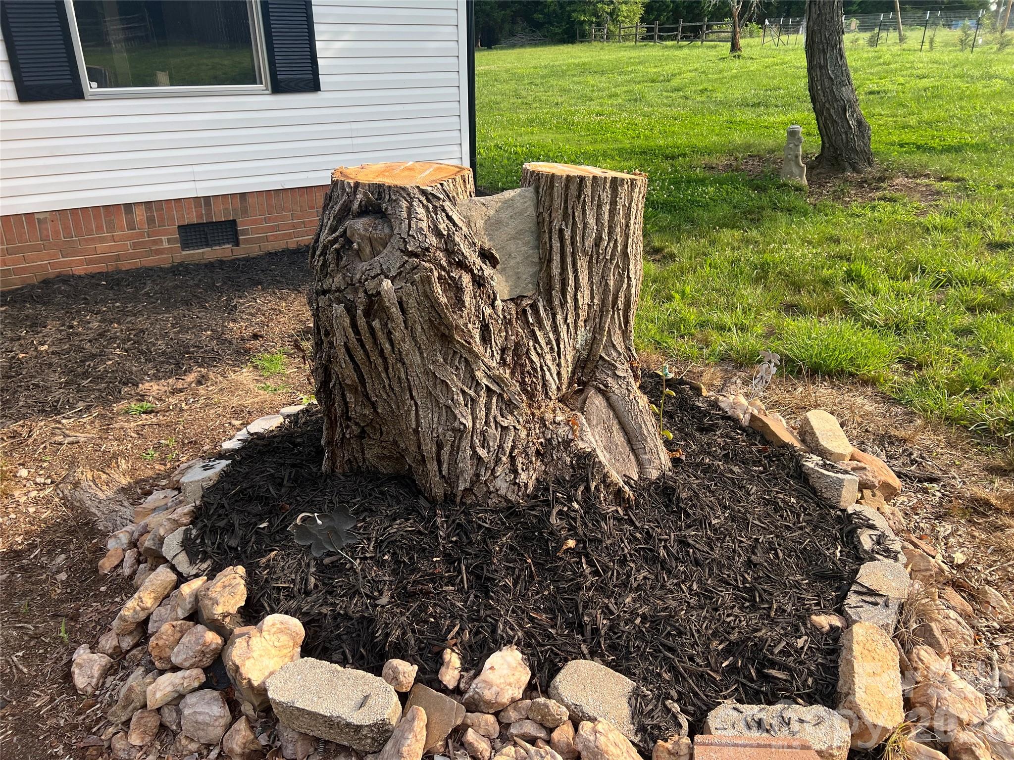 373 Griggs Road — Clover